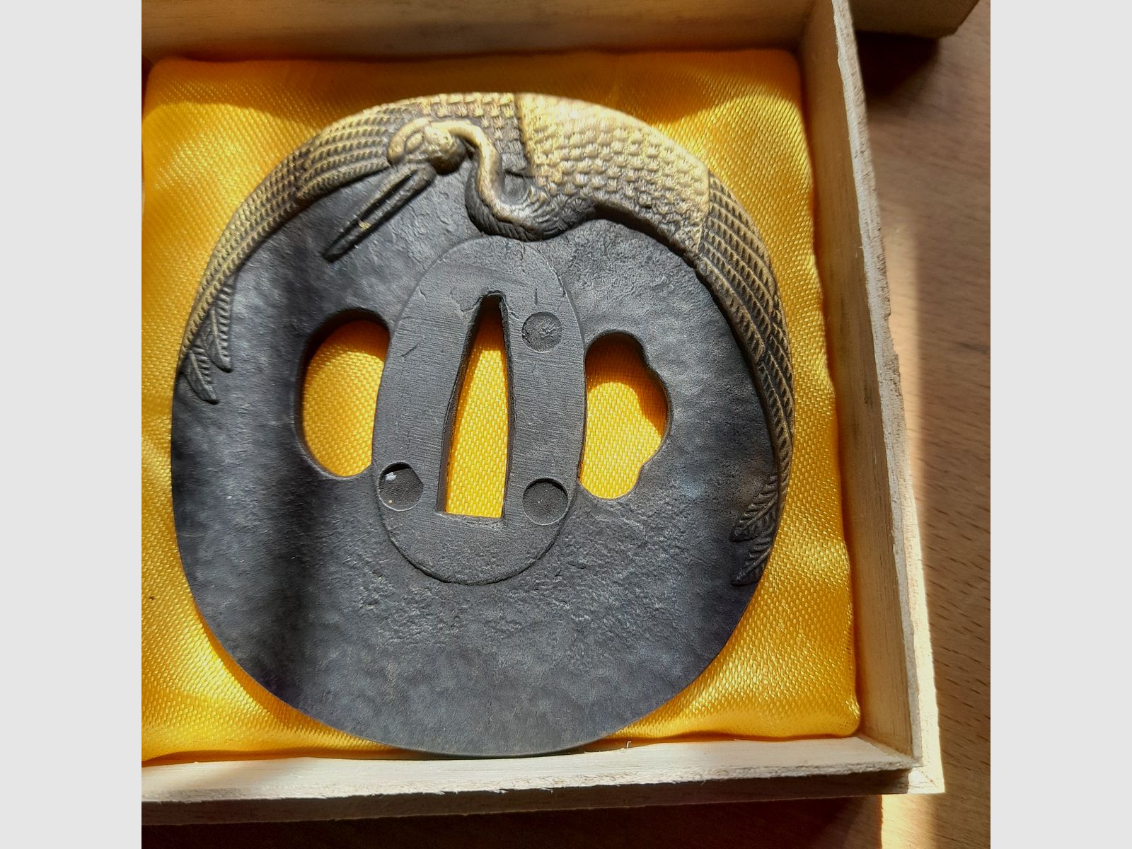 TSUBA – Hochwertige Messing Tsuba Kuren (Stichblatt) Handschutz für Schwerter