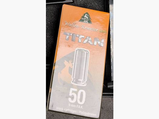 Boîte de cartouches à blanc ainsi que 10 cartouches de gaz/poivre