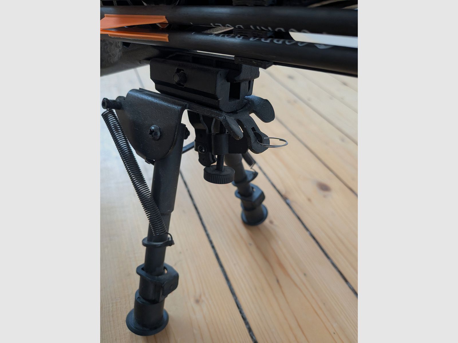 EK Archery Cobra R10 RX (130 lbs) inkl. 24 Deep Penetration Bolzen – jak nowy