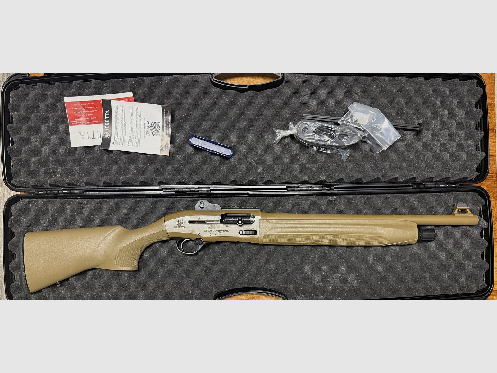 Beretta 1301 Tactical Kaliber 12/76 OCHP in coyote