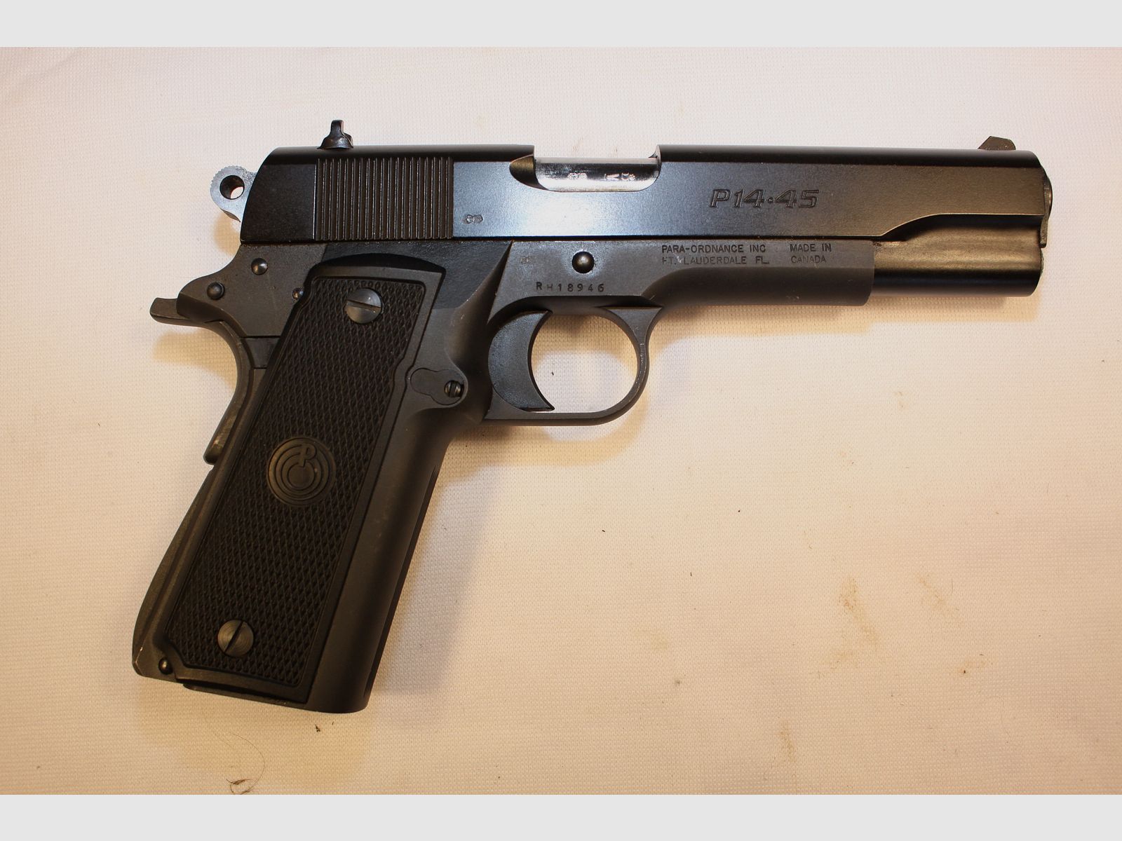 Para Ordonace P14-45 im Kaliber .45ACP.