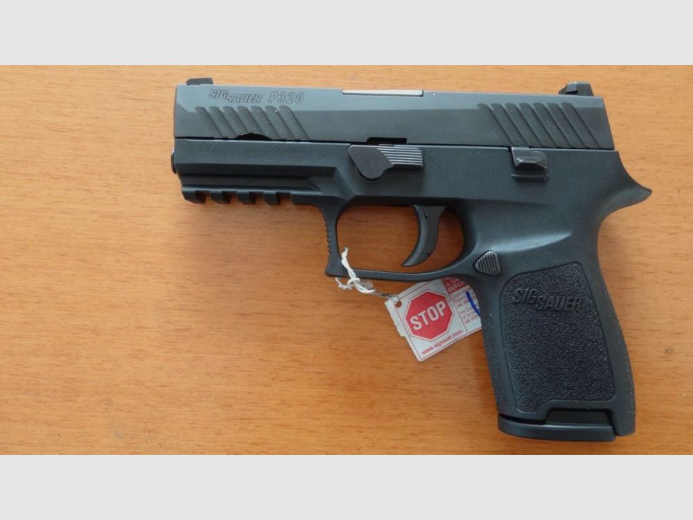 Sig Sauer P 320 Compact, Bild 1 von 2