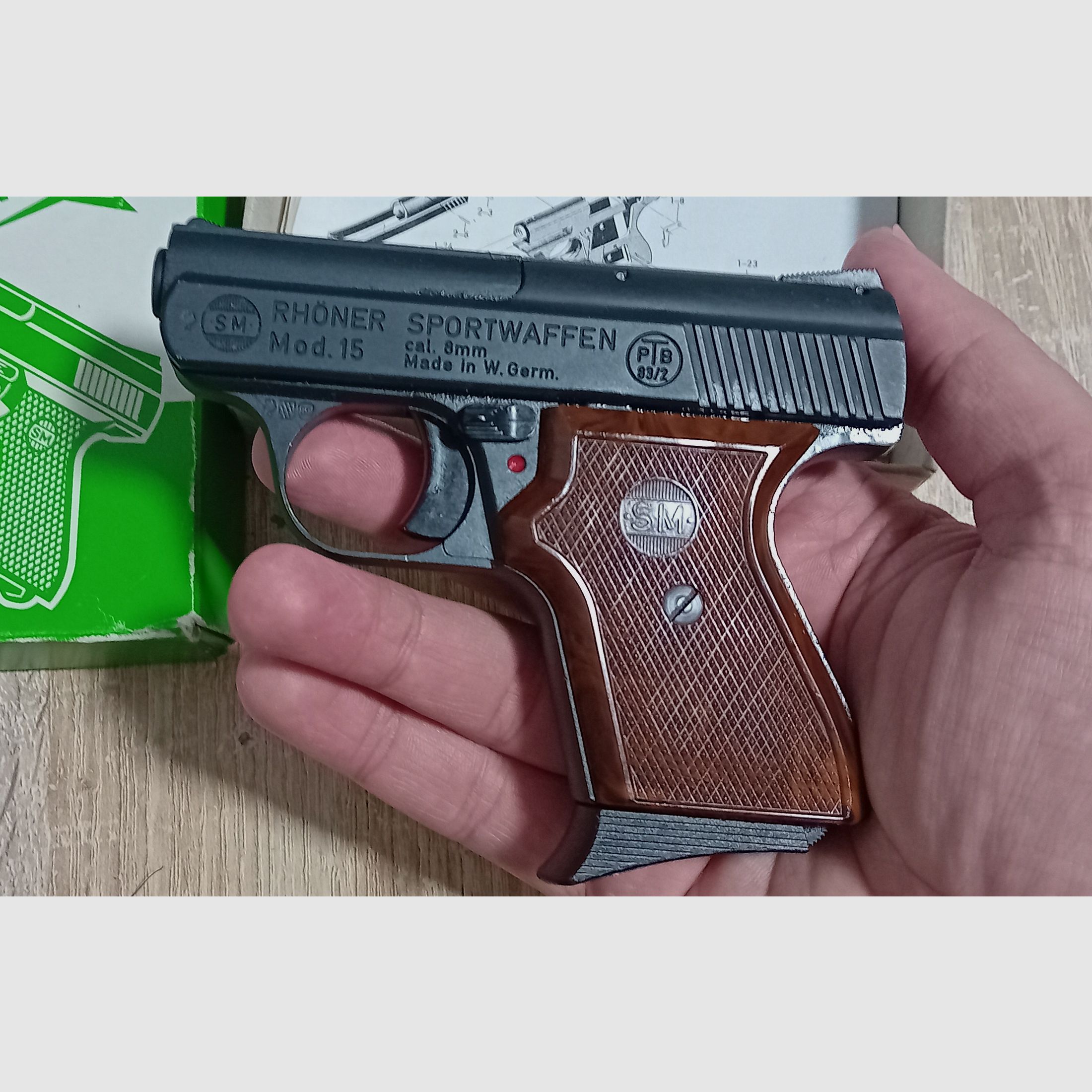 Alte Rhöner SM 15 Kal. 8 mm Knall im PTB 83/2 mit Verpackung!