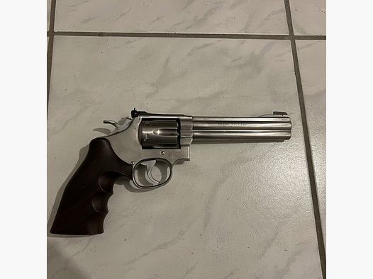 Smith&Wesson .22 lr lfb Revolver Modell 617-1