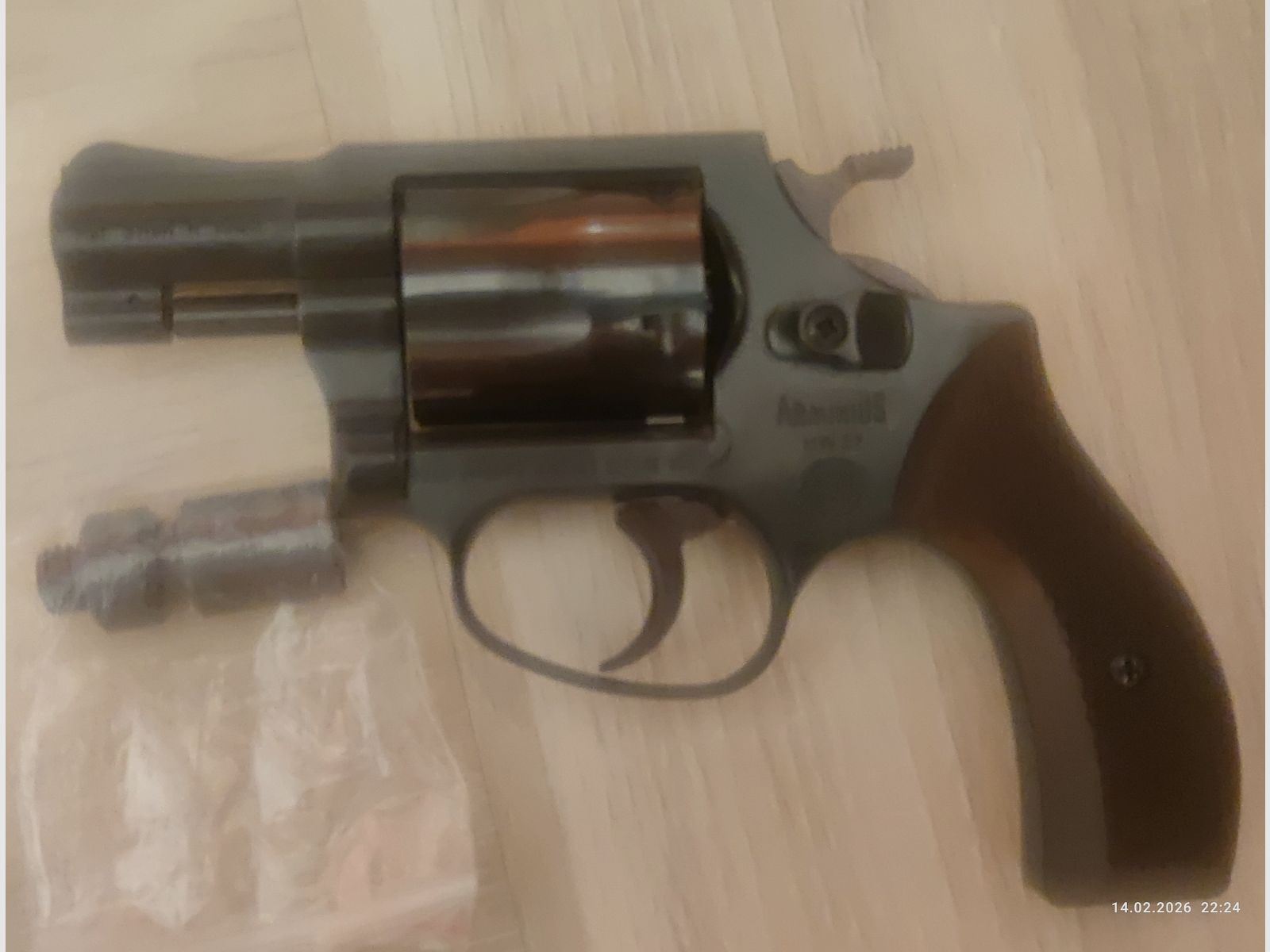 Weihrauch HW 37 brüniert Holzgriffe 9 mm RK