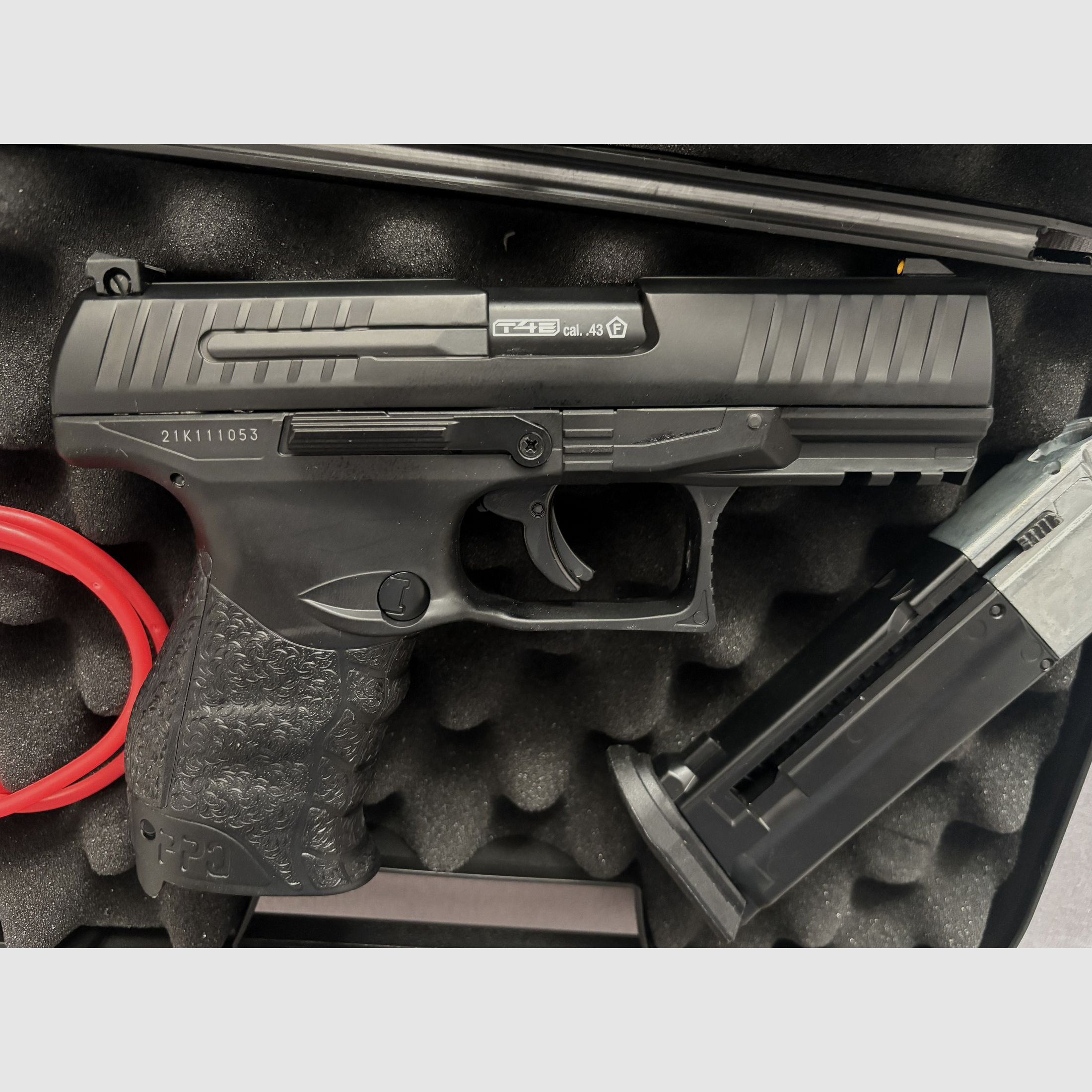 Walther PPQ M2 CO2-RAM Pistole Kal. 43 schwarz inkl. Rubber Balls, CO2 Kapseln