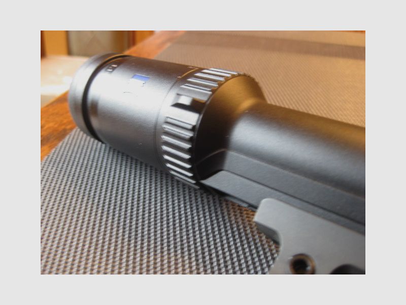 TOP NOWY "Made in Germany" ZEISS V6 1,1 - 6 x 24 M (wewnętrzny szynowy) oraz krzyż 60 i oryginalny montaż Blaser/Sauer !! Do broni Blaser i nowego Sauer 505 !! Nie Mauser-Swarovski-Leica-Steyr-Kahles-DDoptics-SteelAction