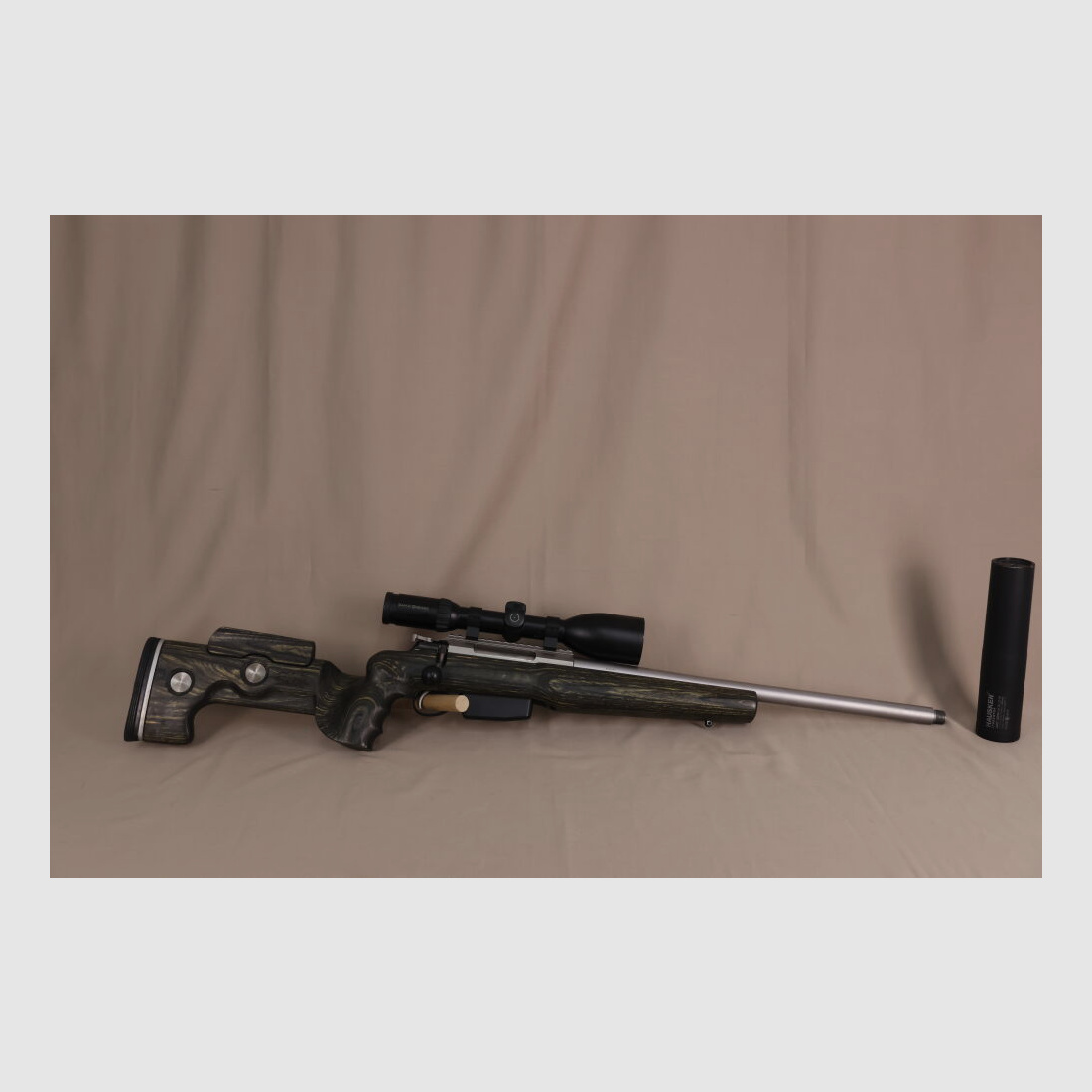 Tikka T3X // con silenziatore Hausken, SuB 56'er Zenith con LP e calcio GRS