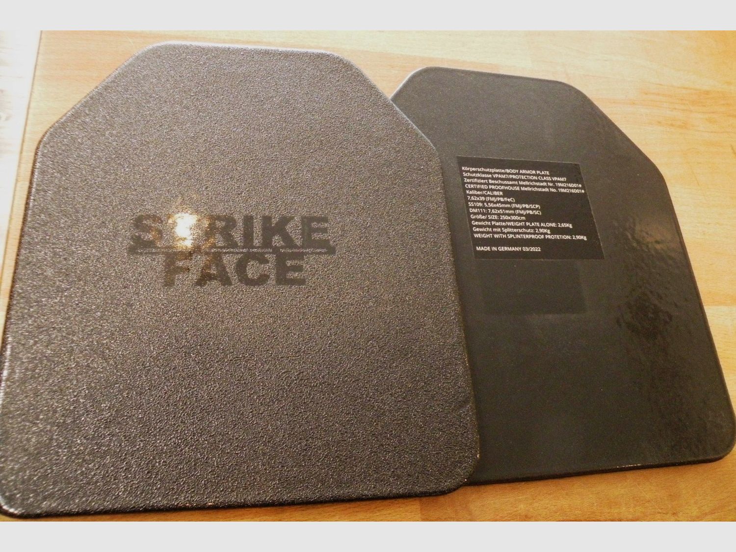 Nośnik płyt z 2 niezależnymi stalowymi płytami, klasa ochrony VPAM 7 (.308 Win.), tylko 8 KG