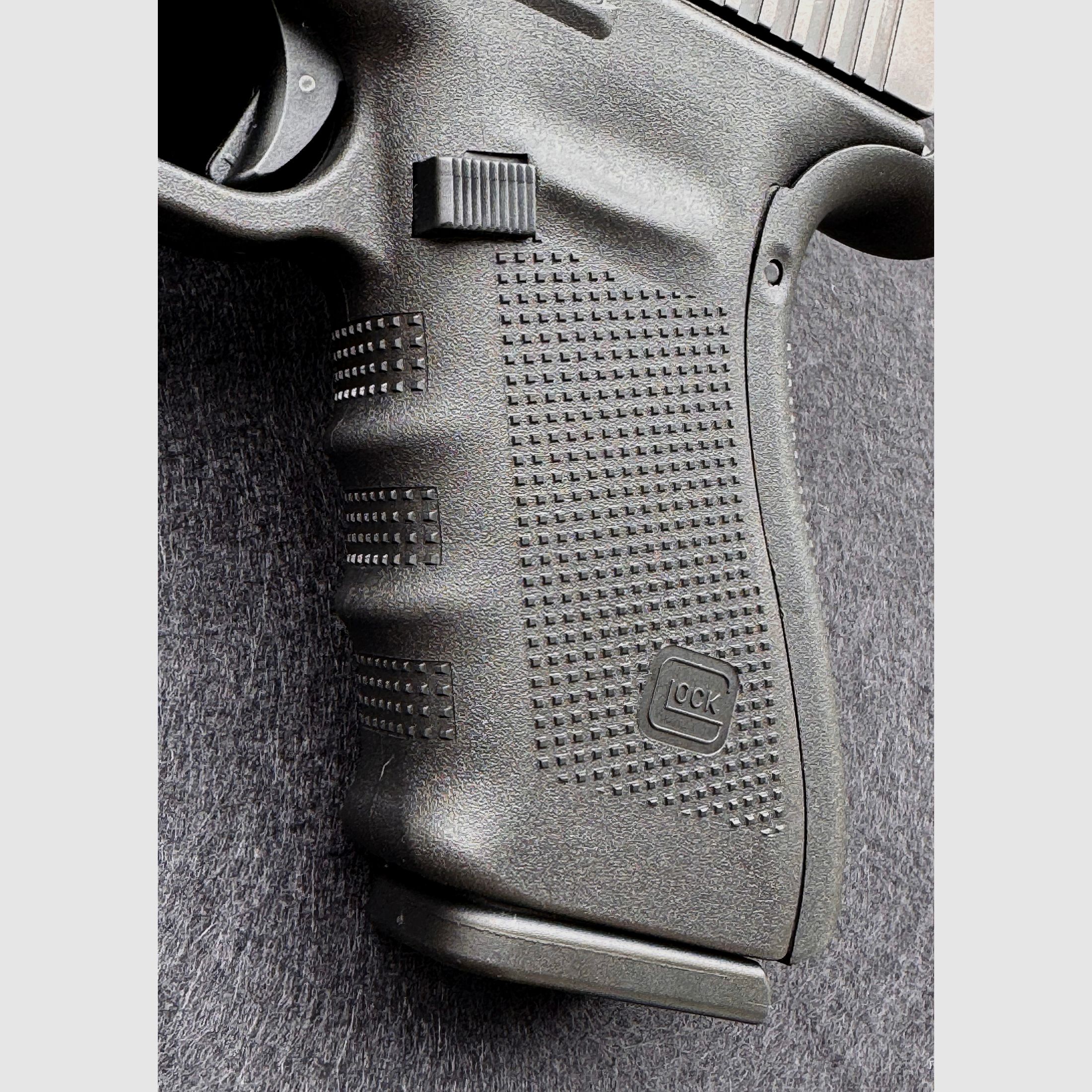 Glock 21 Gen4, .45 ACP – Neukauf beim Händler, nie benutzt