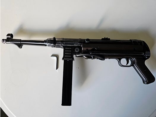 Legends CO2 MP40