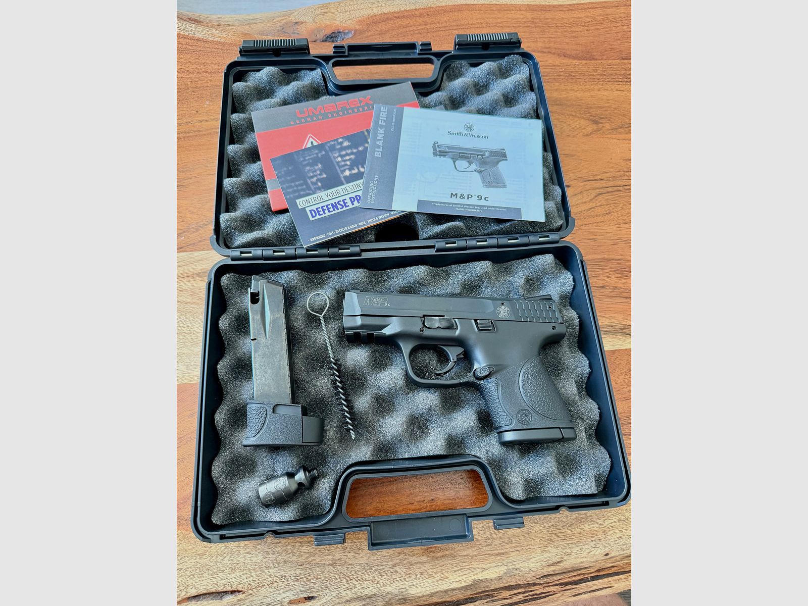 S&W M&P 9c - 9mm PAK - NEU