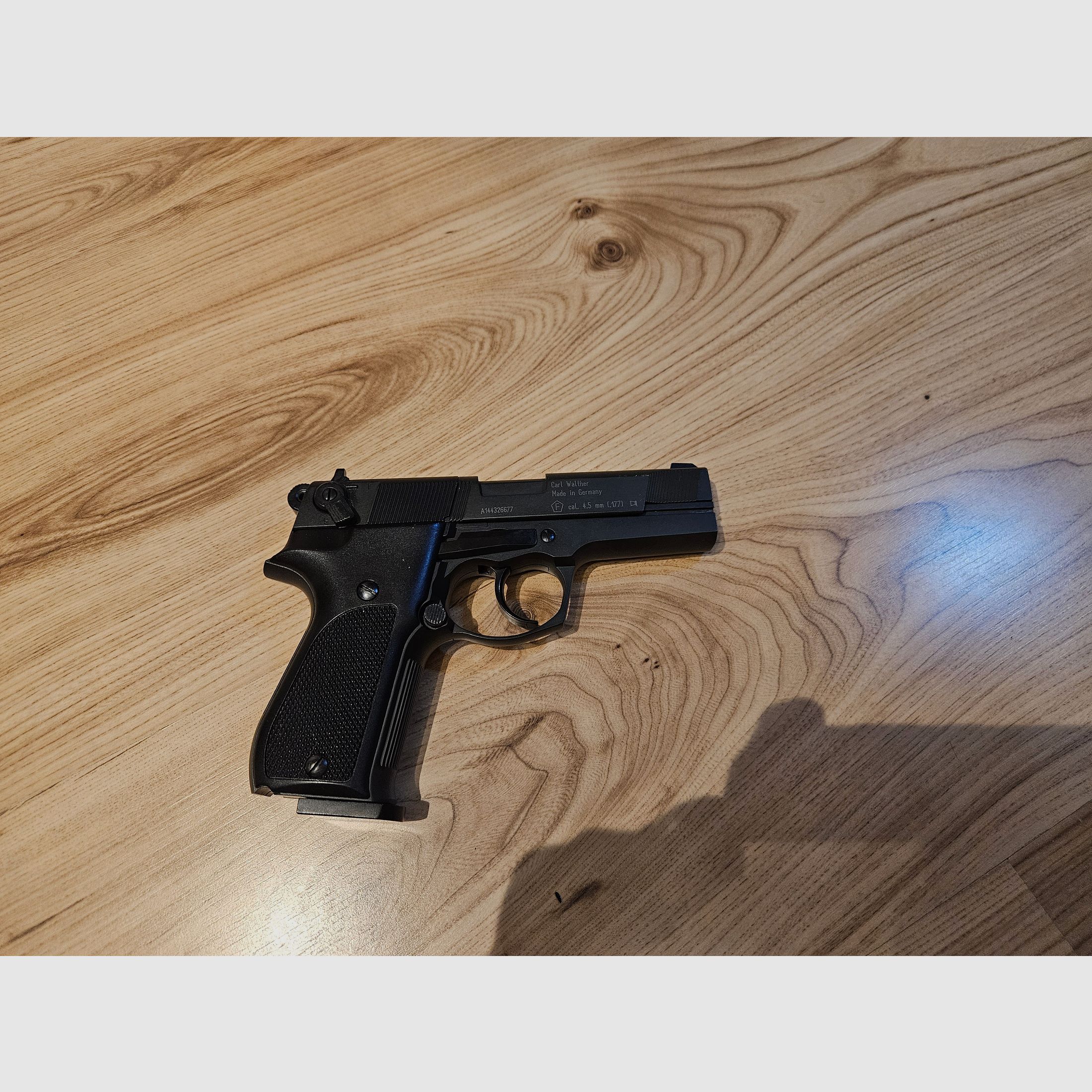 Walther CP 88 + munición + cápsulas de CO2 + caja de captura de balas + 2x cargadores