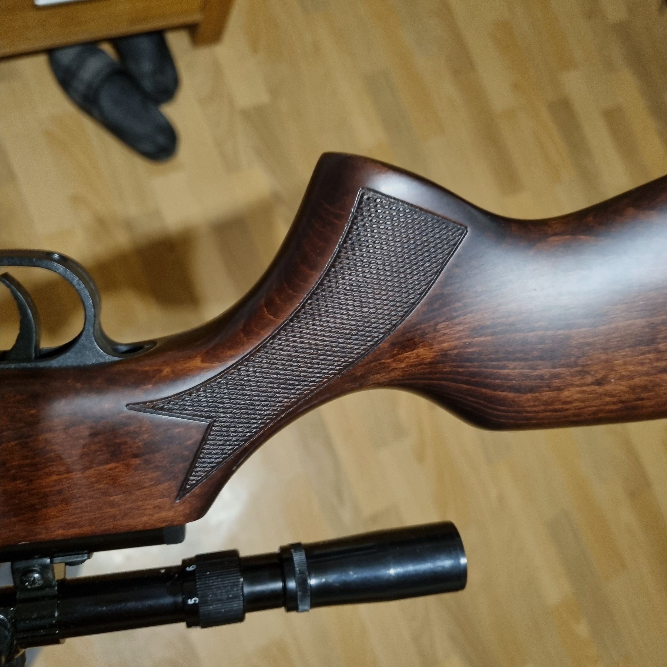 Norica Marvic Gold, 4,5 mm, ZF 3-7x20, Holzschaft