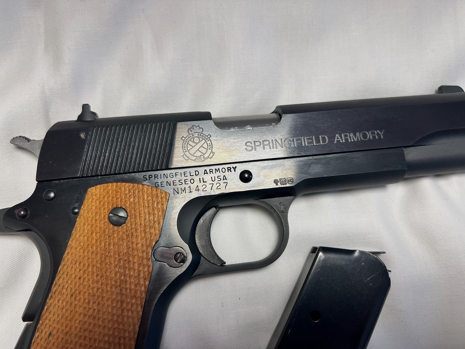 Springfield Armory 1911-A1 .45 Auto – pistol Cat. B, case + magazine – inherited firearm Vorarlberg, image 3 of 6