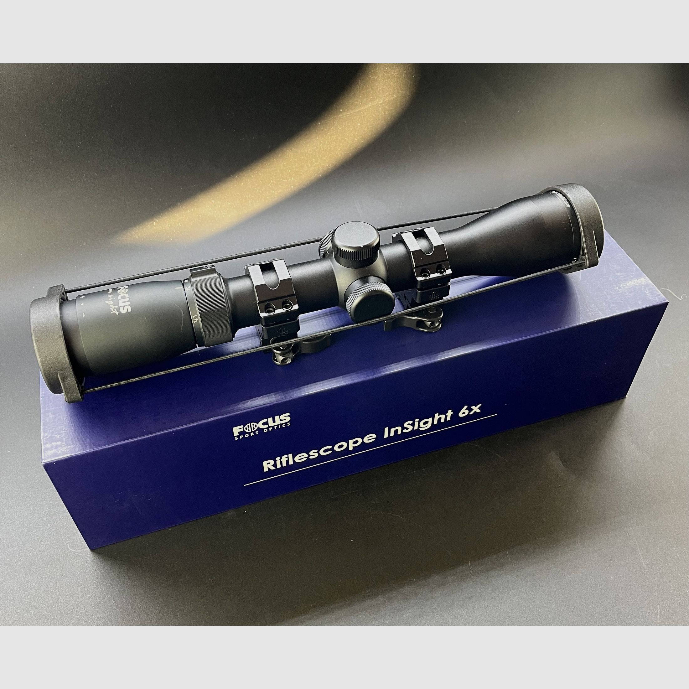 Aussteller FOCUS In Sight 1,7-10x42 #4 30mm mit Ringmontage 110573