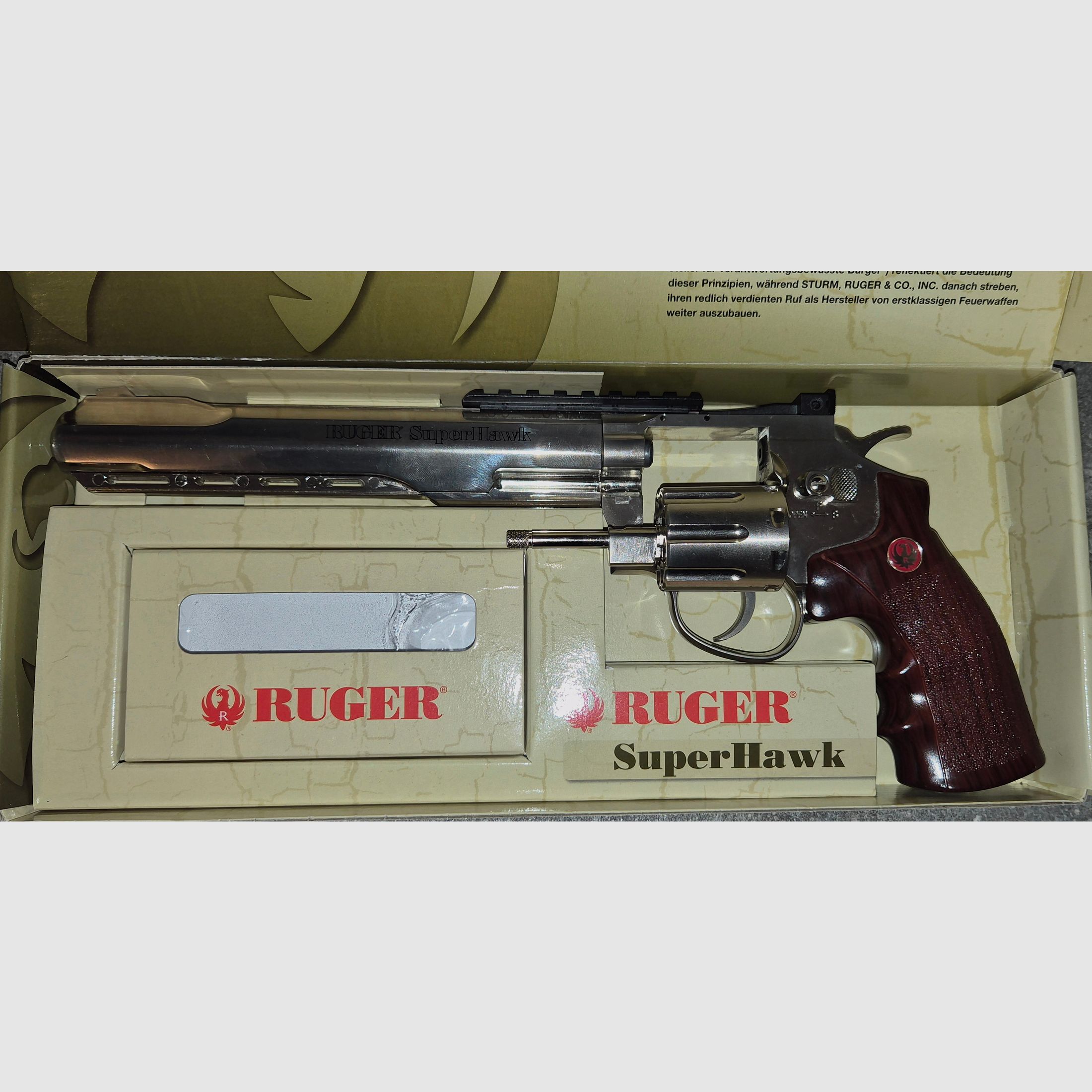 Ruger SuperHawk 8" 6 mm, CO₂, < 4,0 J, Chrome-Finish inkl. Red Dot Visier und Zubehör
