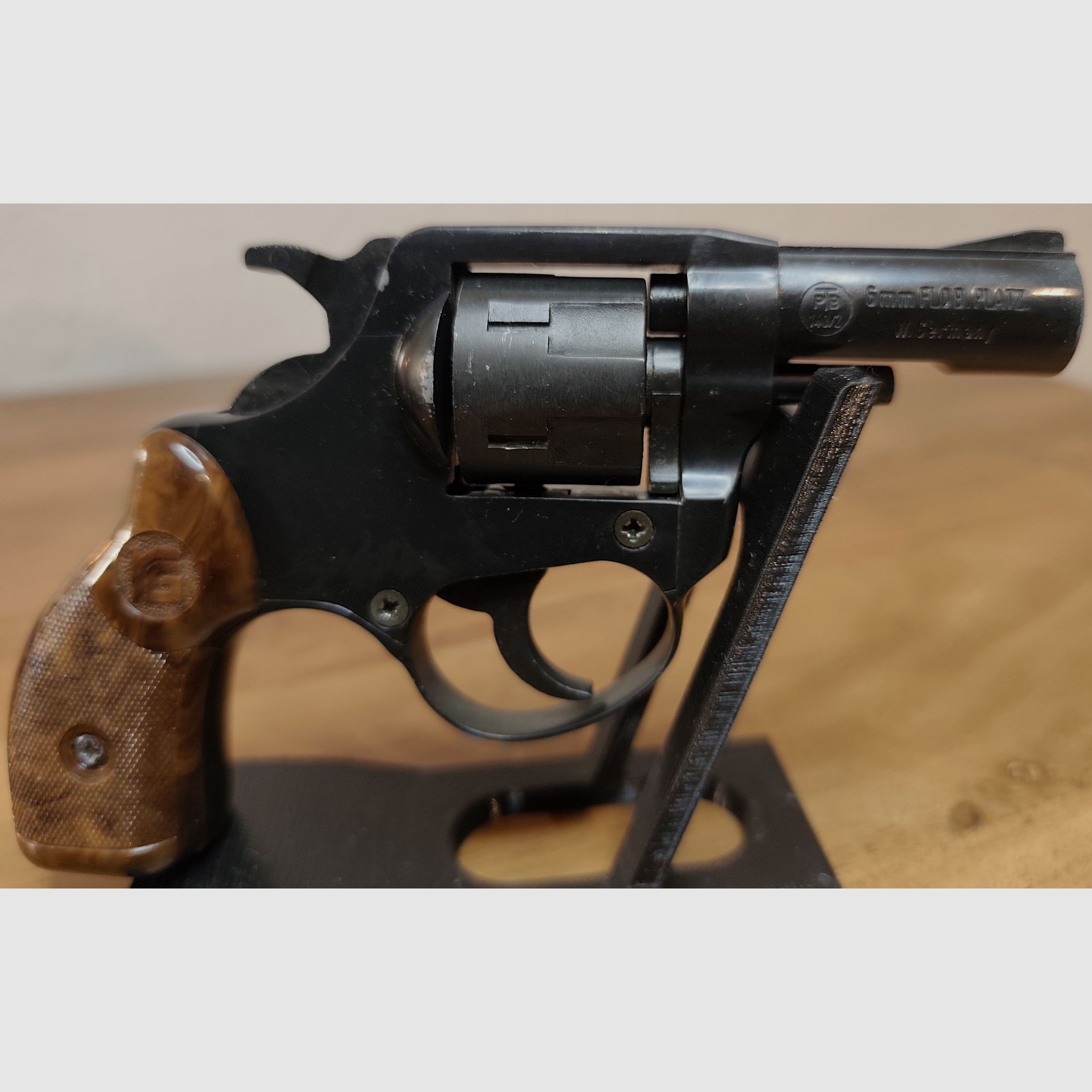 Röhm RG 76 Revólver Calibre 6mm PTB 140/2