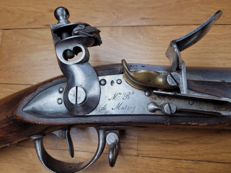 Seltenes Fusil 1822 mit Steinschloss – Grenadierwaffe – Königliche Manufaktur von Mutzig – gebaut 1825 – nie auf Perkussion umgebaut – TBE ++, Bild 4 von 39