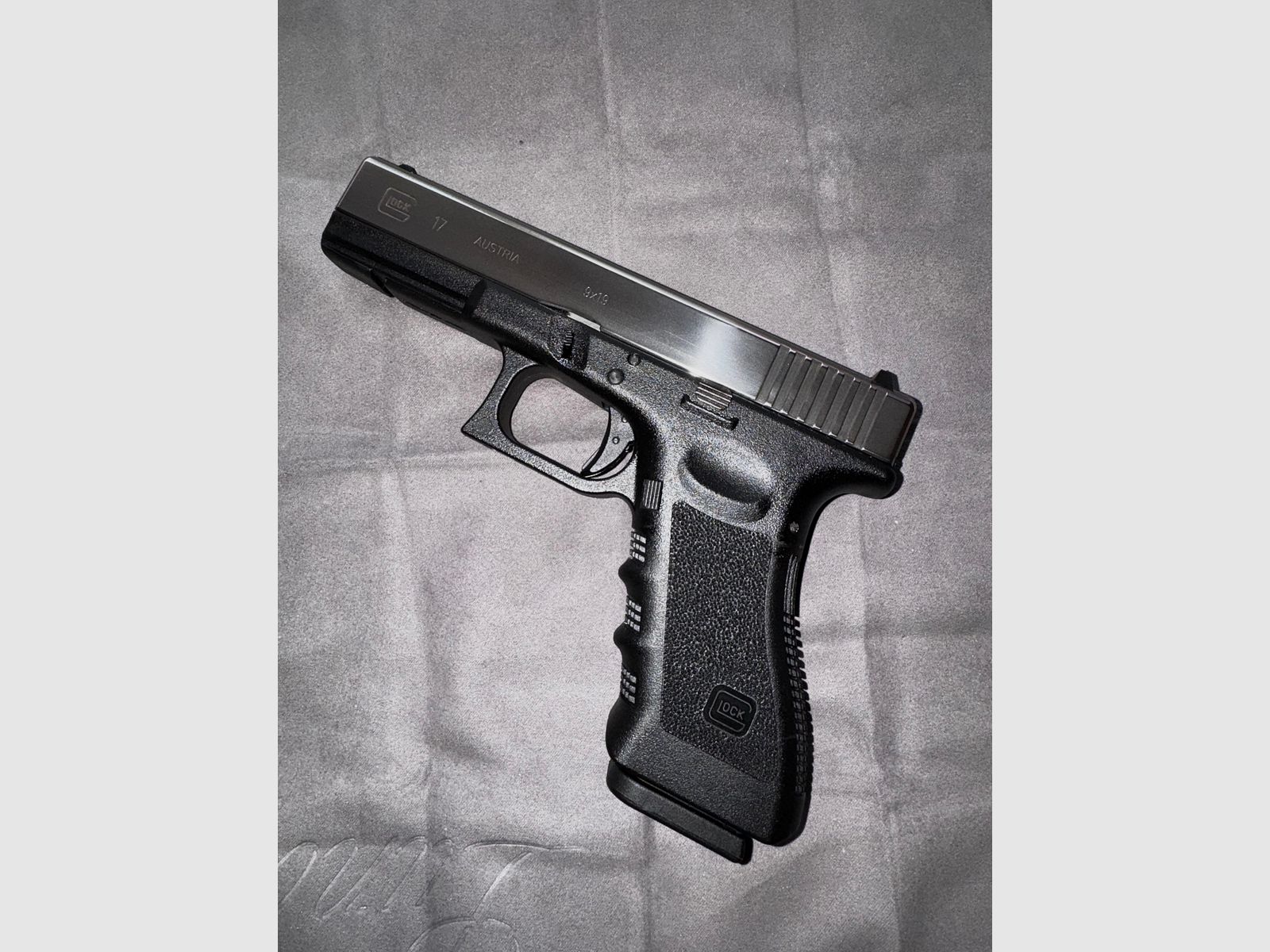 GHK Glock 17 Stahl Einzelstück Stainless GBB 6mm