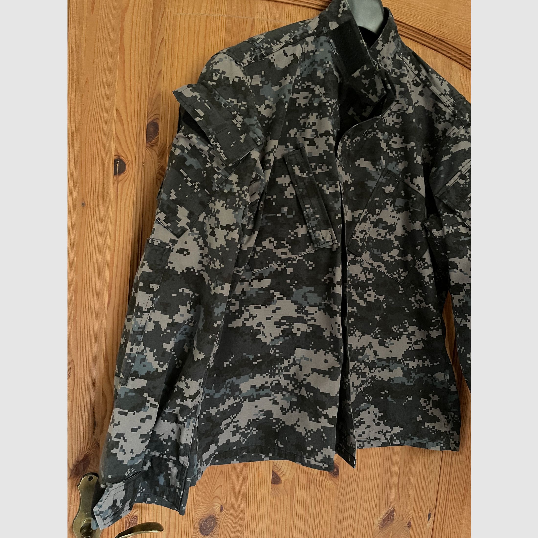 US Army Combat Uniform Jacke Propper digital urban Camo Medium Regular