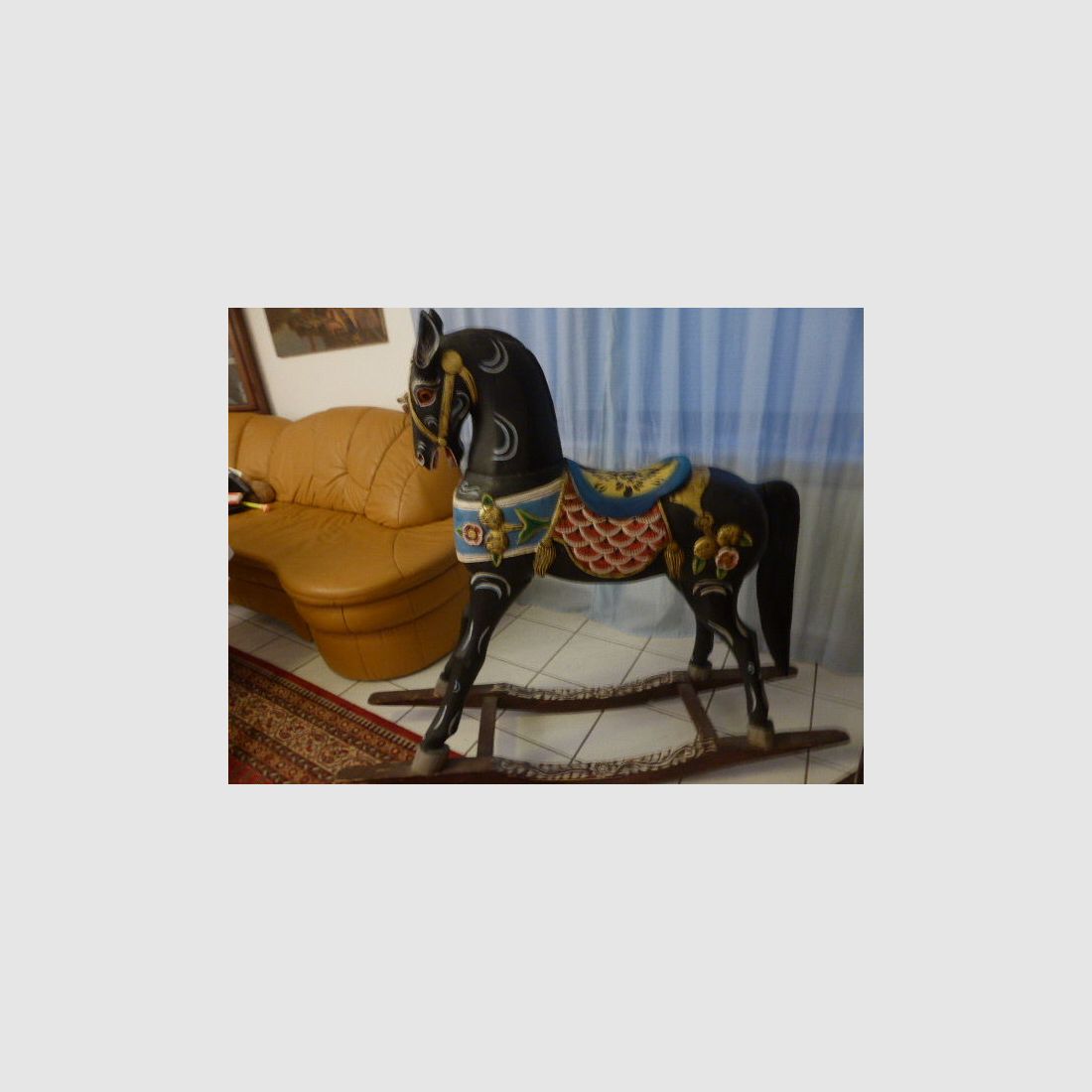 Maestro carpintero artista caballo de madera