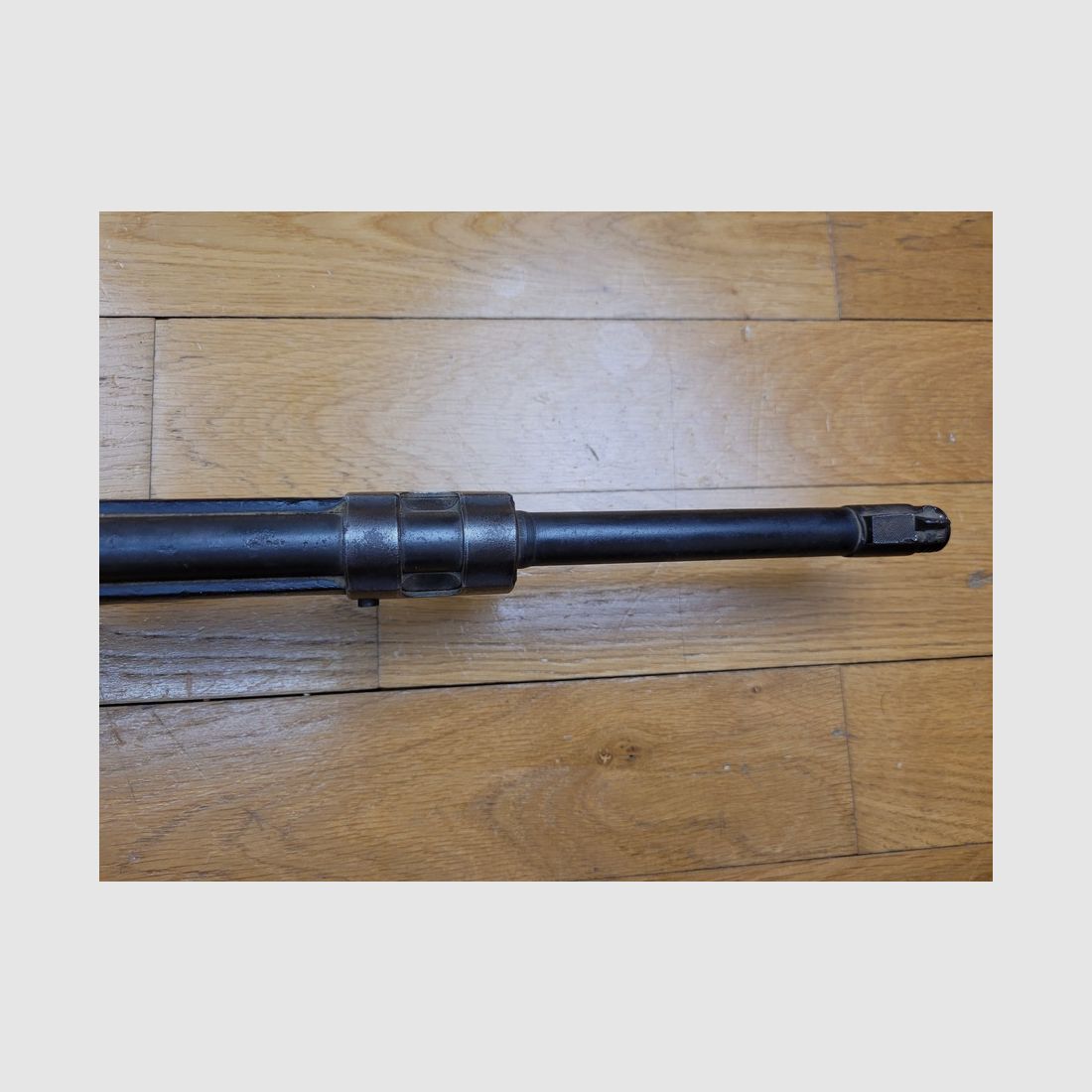 Seltenes Mauser-Gewehr Brasilien – Modell Mq.30M954 – neu kalibriert auf 300 Win Mag – Holz und Beschläge in gutem Zustand – sehr guter Lauf – Markierungen in einwandfreiem Zustand – BE+, Bild 13 von 25