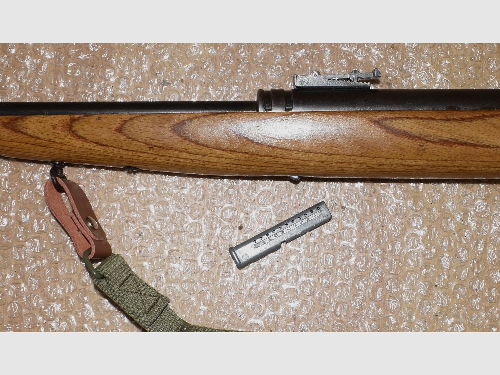 Luftgewehr Haenel 49a - 1957 - Feder und Manschette NEU 12er Magazin und Tragegurt