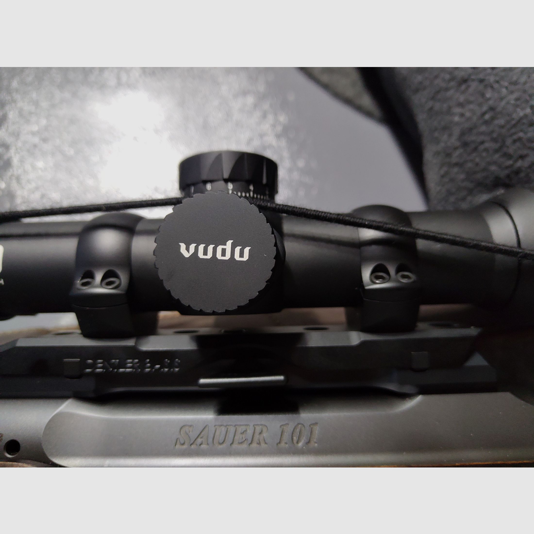 Sauer 101 GTI con silenciador integral