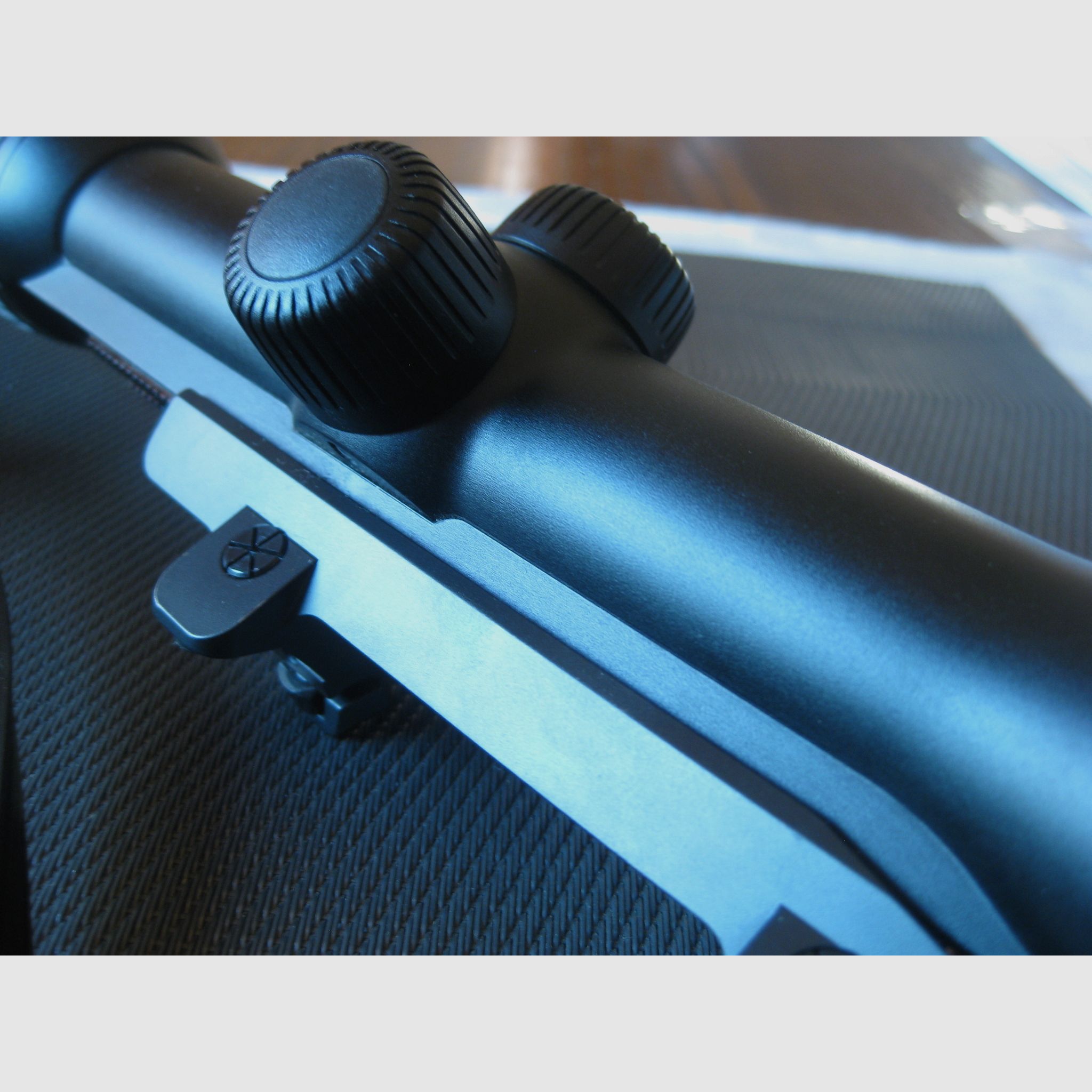 LIKE NEW TOP Swarovski Z6i Gen.2 as 2.5-15x56 SR Abs. 4A-i including original Blaser saddle mount (high) ! No ZEISS-LEICA-SAUER-MAUSER-GPO