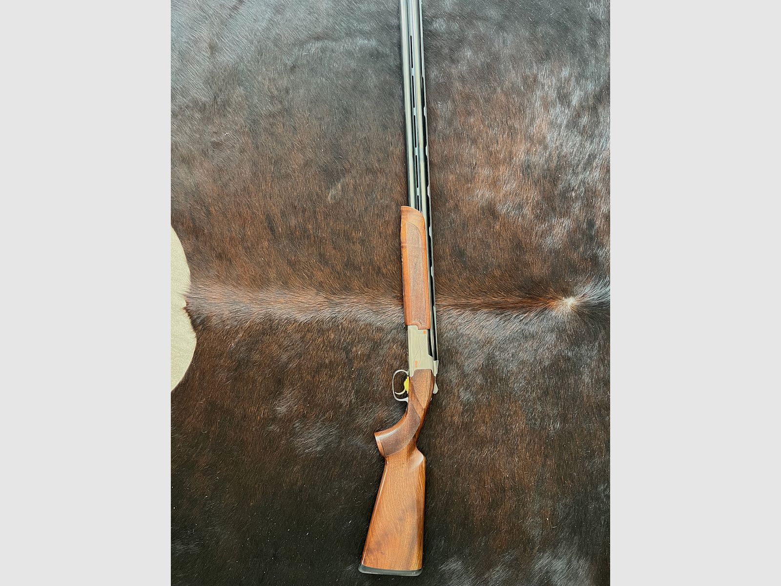 Browning B 725 Sporter over-and-under shotgun