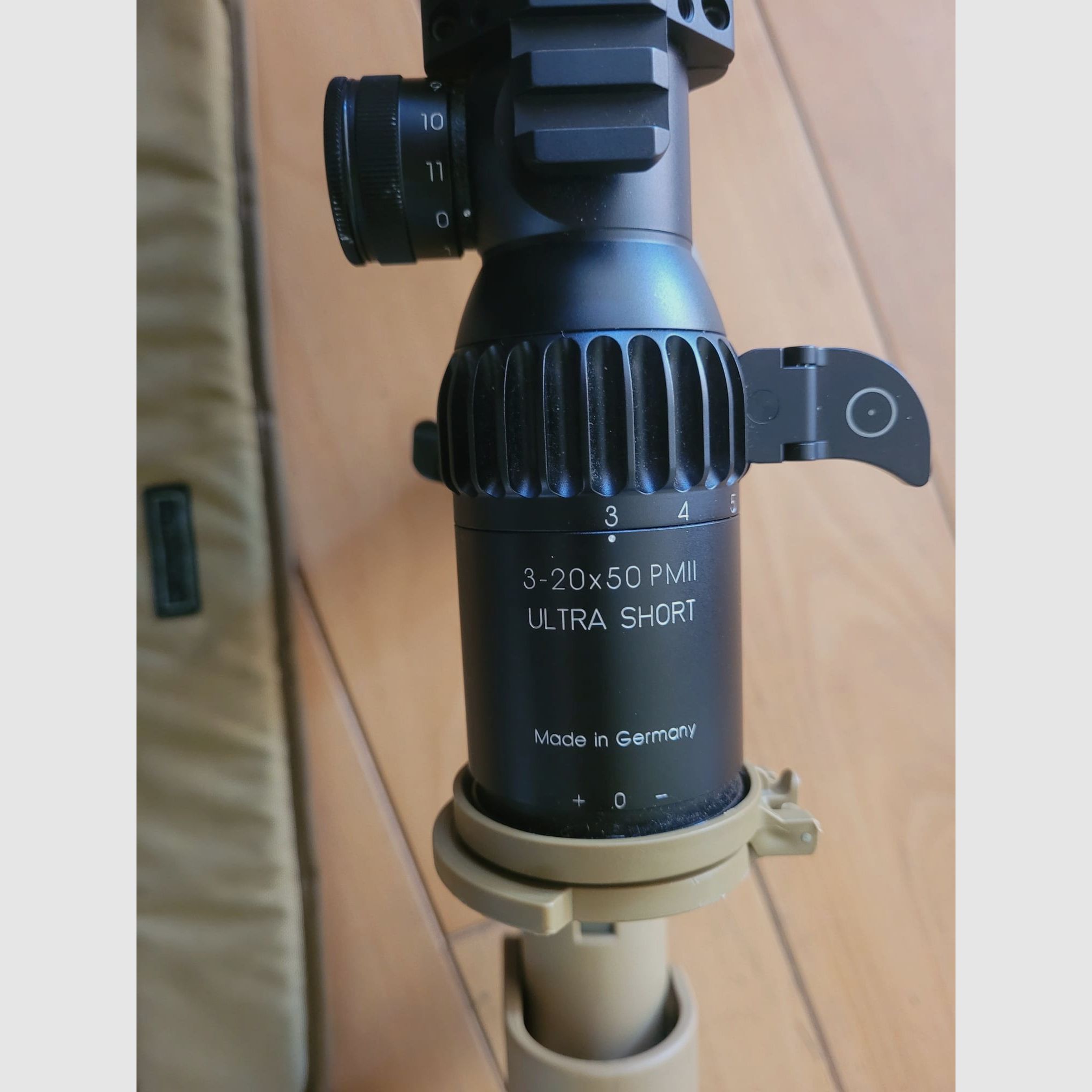 H&K .308 Selbstladebüchse Mod. MR308A3 (RAL8000) 20 mit Anbauteilen G28 10 Schuss Magazin und Schmidt & Bender 3-20x50 PMII Ultra Short & div. Zubehörteile  Heckler & Koch .308, Bild 11 von 20