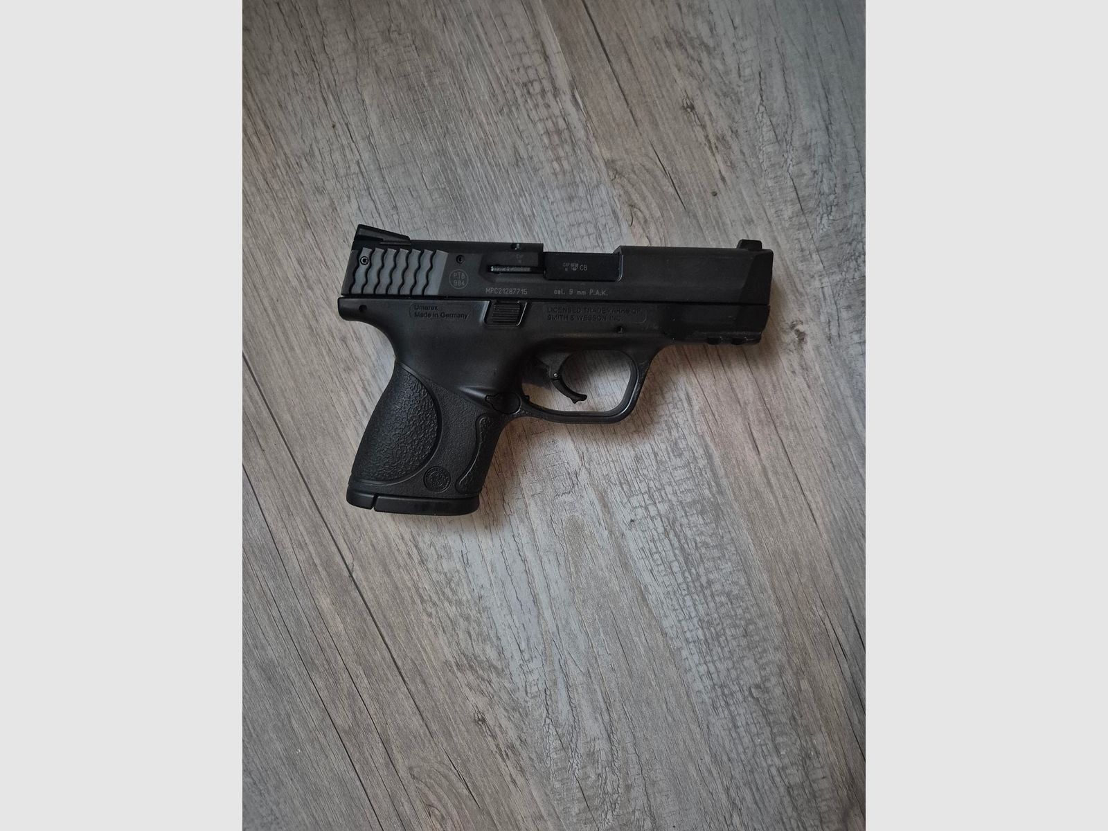 Smith&Wesson M&P 9c inklusive Holster