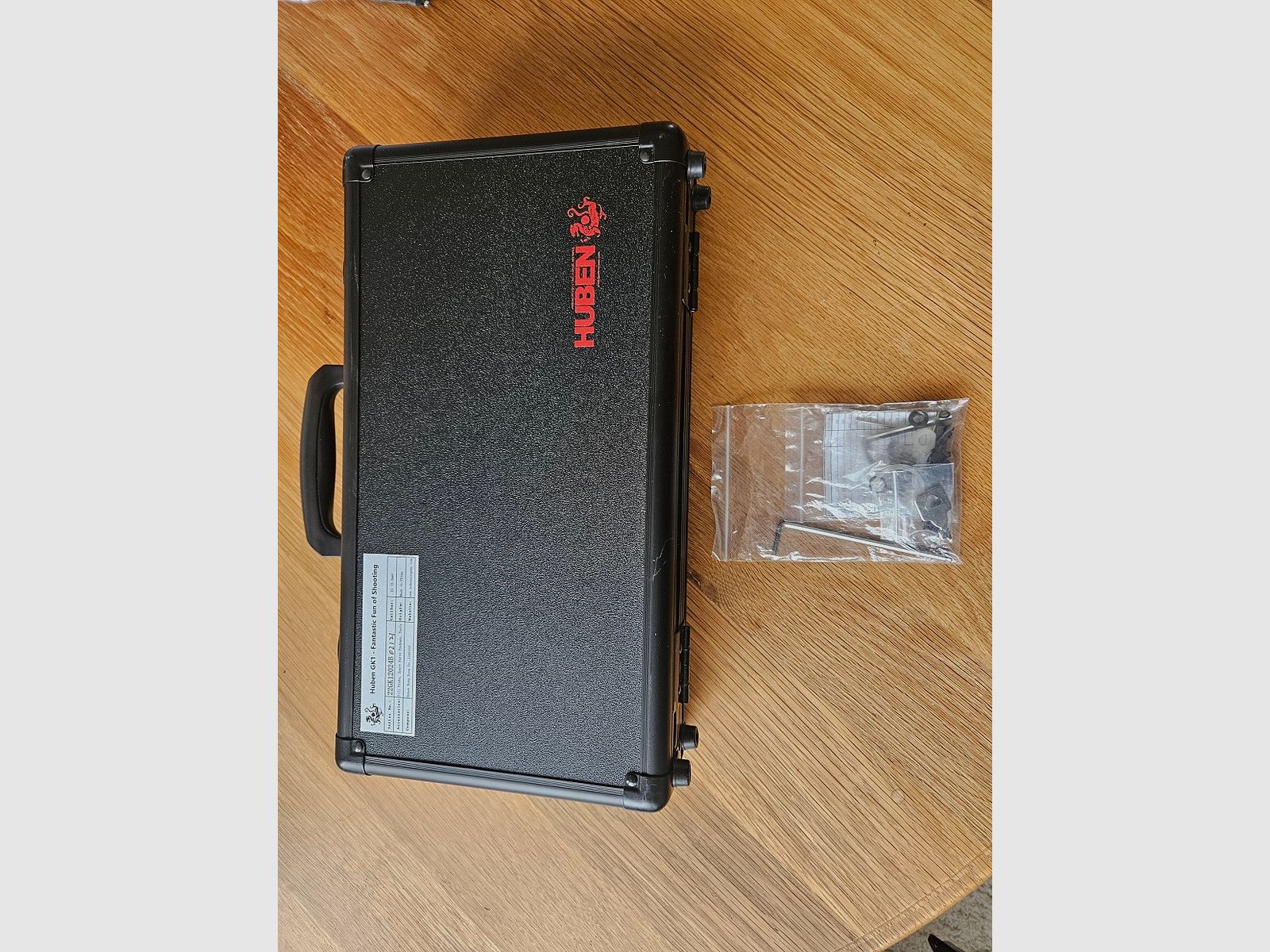 Verkaufe neuwertige Huben Pistole GK 1 incl. Zubehör zum TOP PREIS