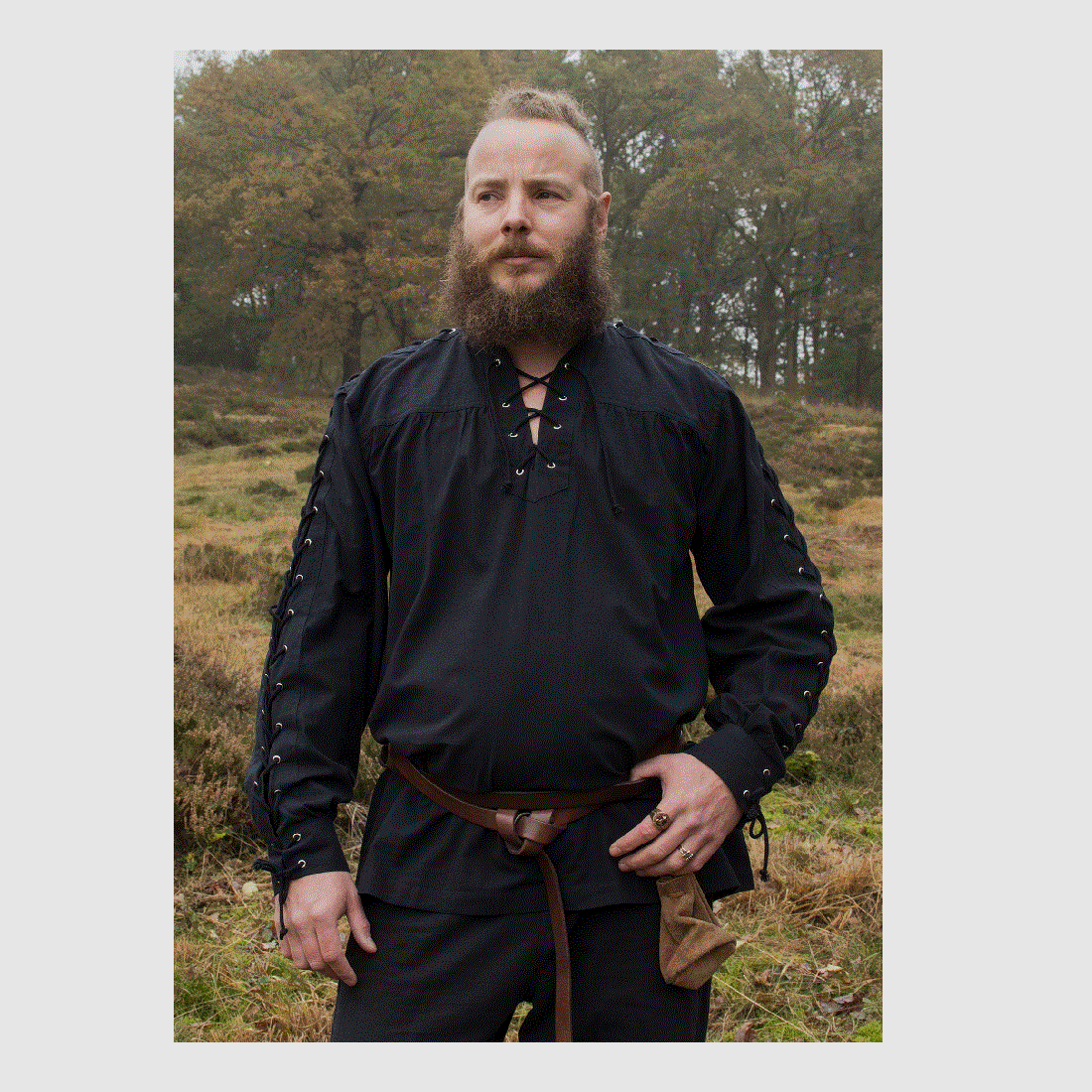 Middeleeuwse shirt Corvin met vetersluiting, zwart