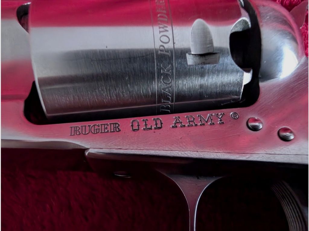 Sturm Ruger Schwarzpulverrevolver Modell Old Army Edelstahl, Kal. .44 BP