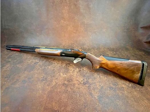 Benelli 828U Zwart Links