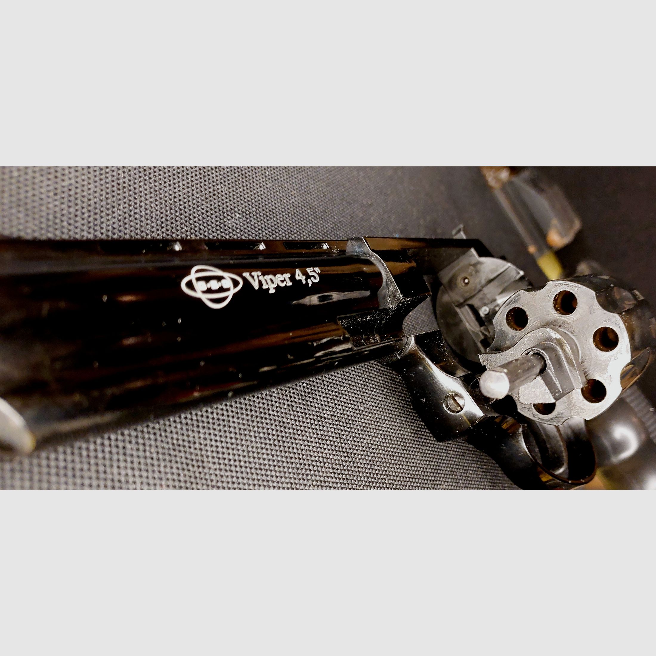 Ekol Viper 4,5 Zoll Schreckschuss Revolver Schwarz 9 mm R.K. (PTB 1003) Stahltrommel