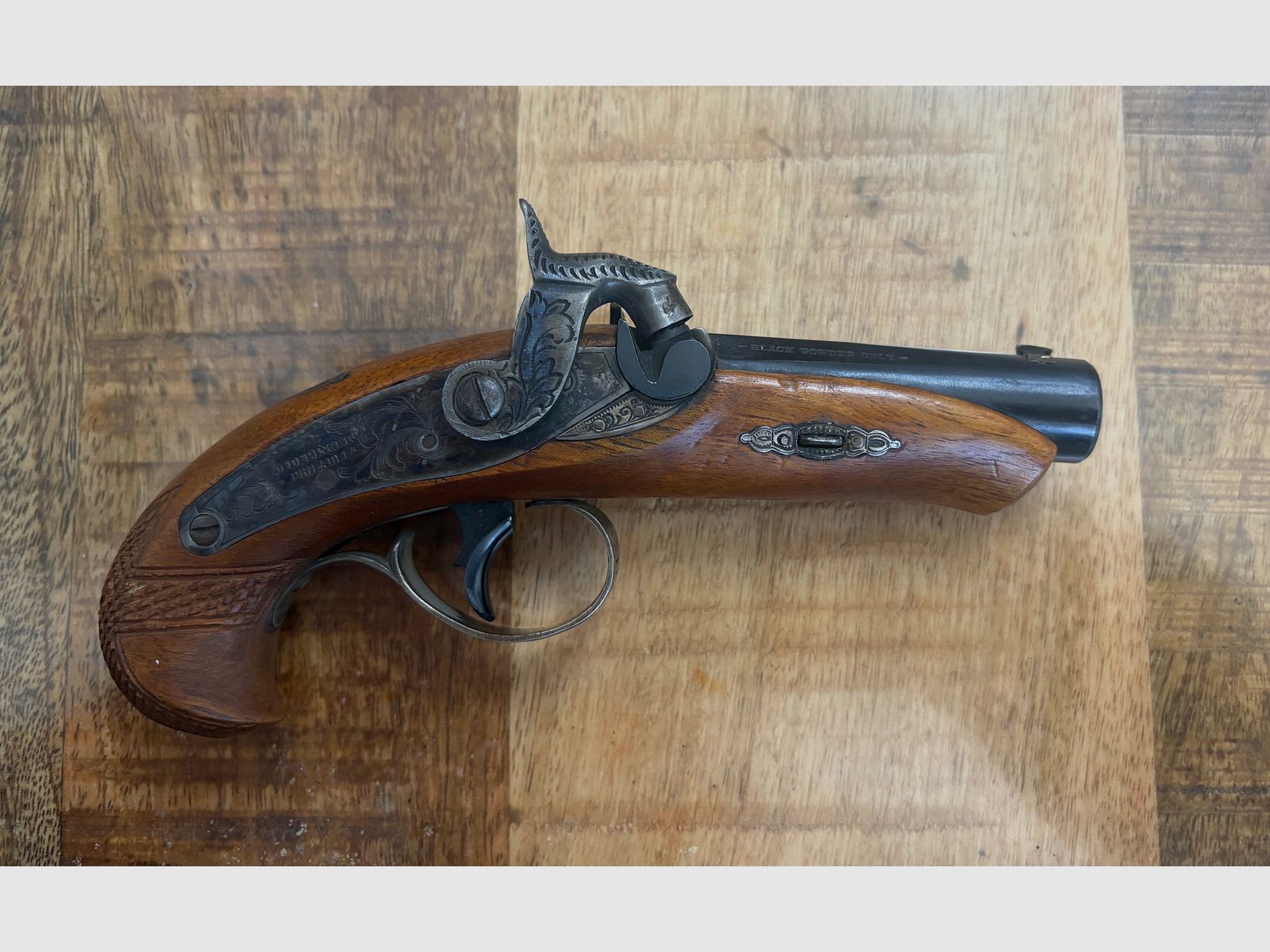 Pistolet à percussion Philadelphia Deringer .45 LOS