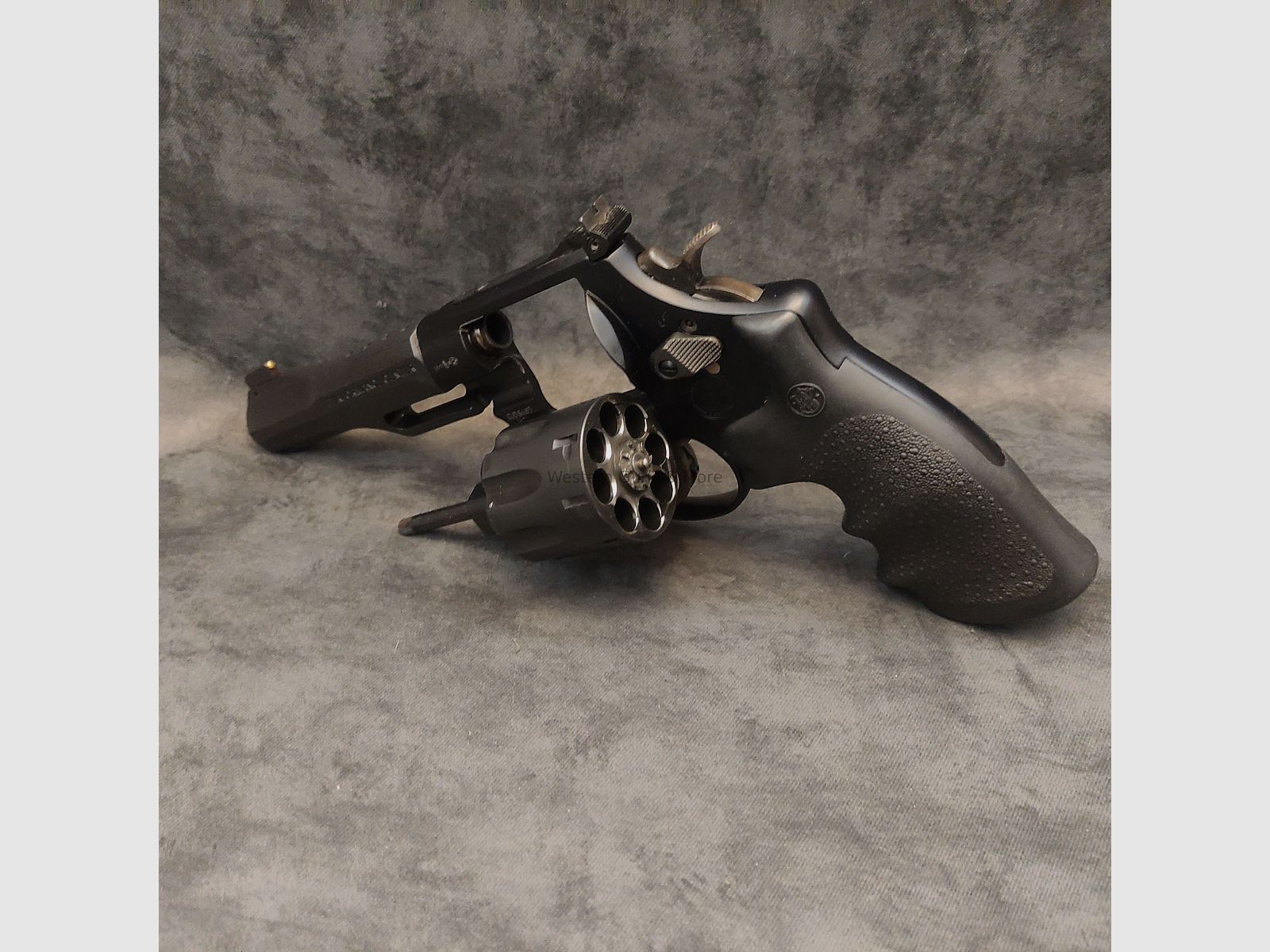Smith & Wesson Mod.327 TRR8 8-Schüssig Performance Center