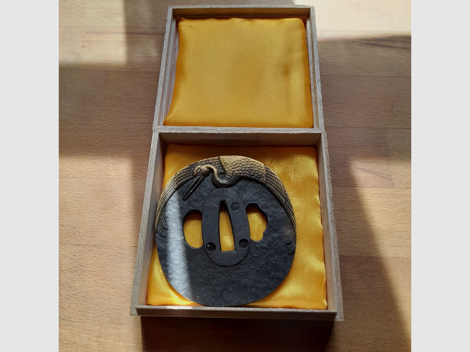 TSUBA – Hochwertige Messing Tsuba Kuren (Stichblatt) Handschutz für Schwerter