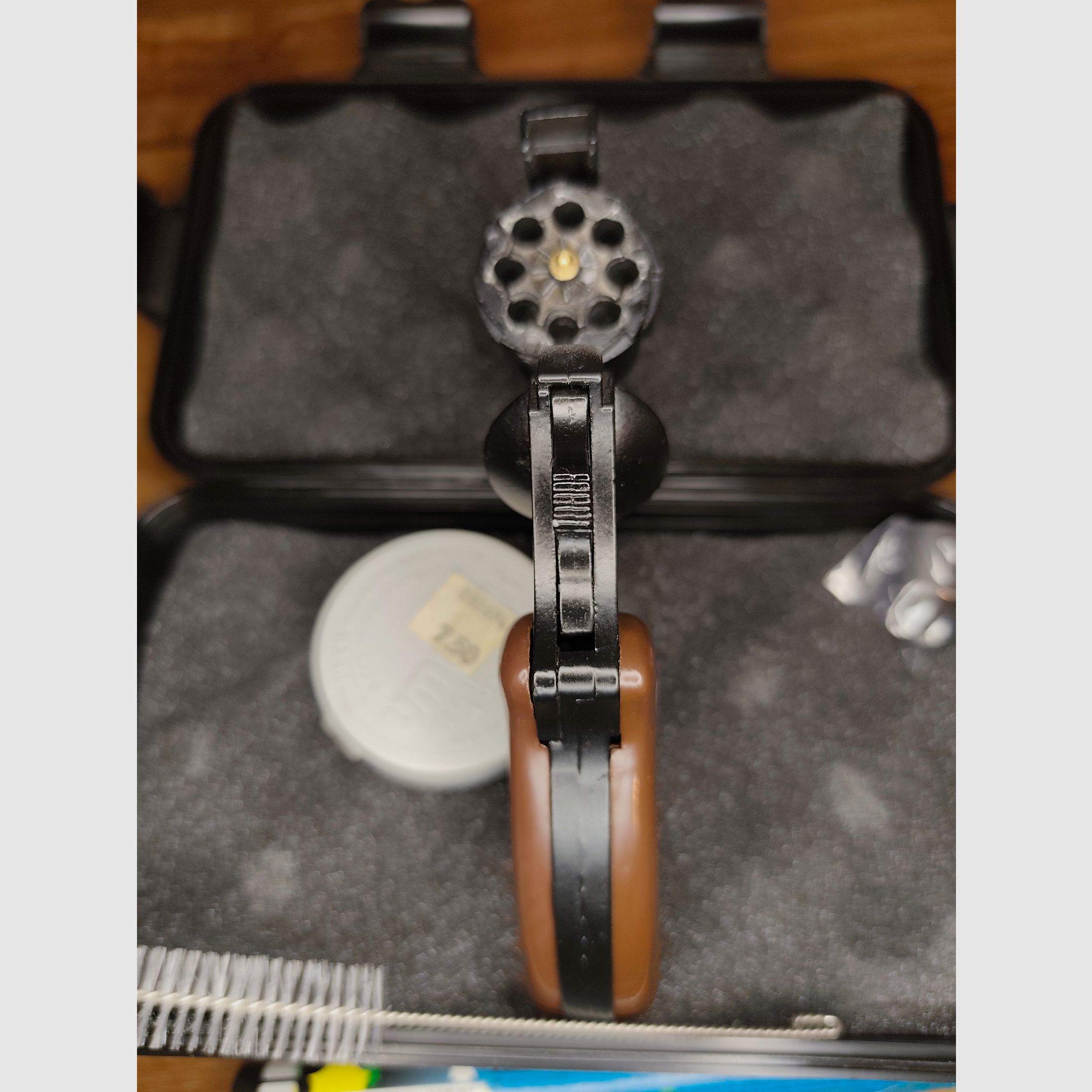 UMAREX Kipplauf Revolver 6mm + Munition + Pyro Effekte