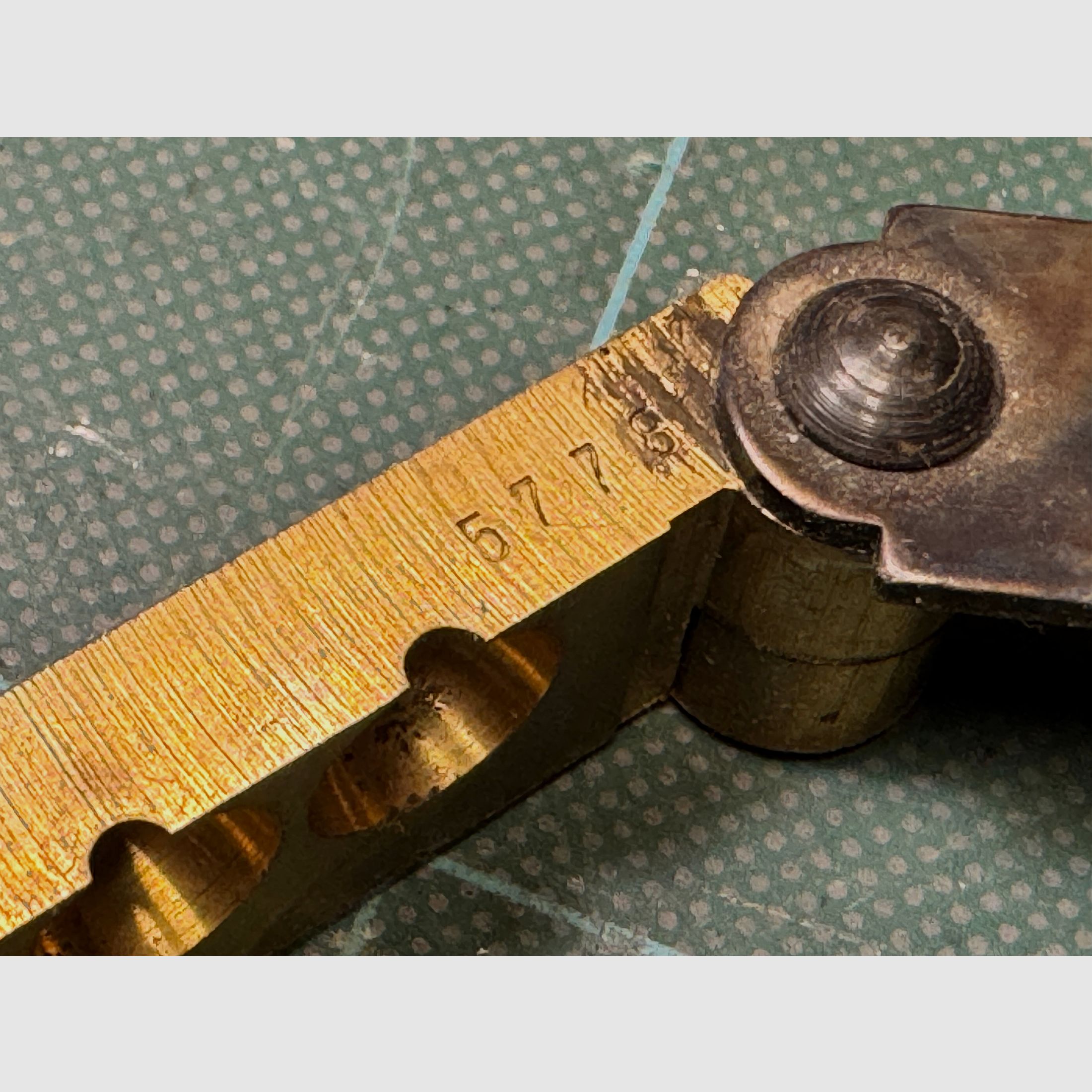Dwukomorowa forma odlewnicza do przedpotopowca Euromanufactur Nr. 5778 z Włoch w kalibrze 44 Rund Kugel