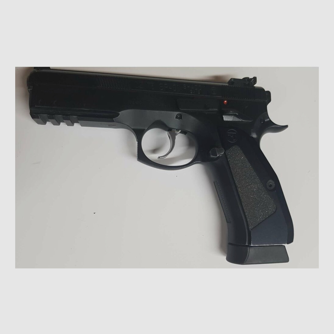 Brünner Waffenwerke CZ75 9mmLuger