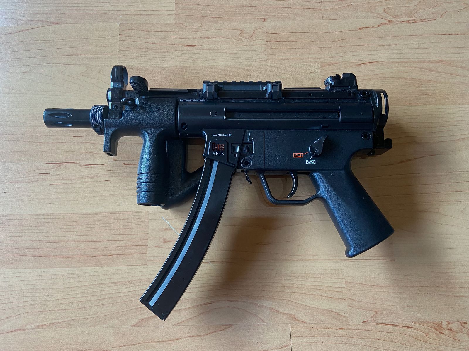 HK USP CO2 Pistole NBB + MP5 K-PDW CO2 GBB 4,5 mm Gebraucht