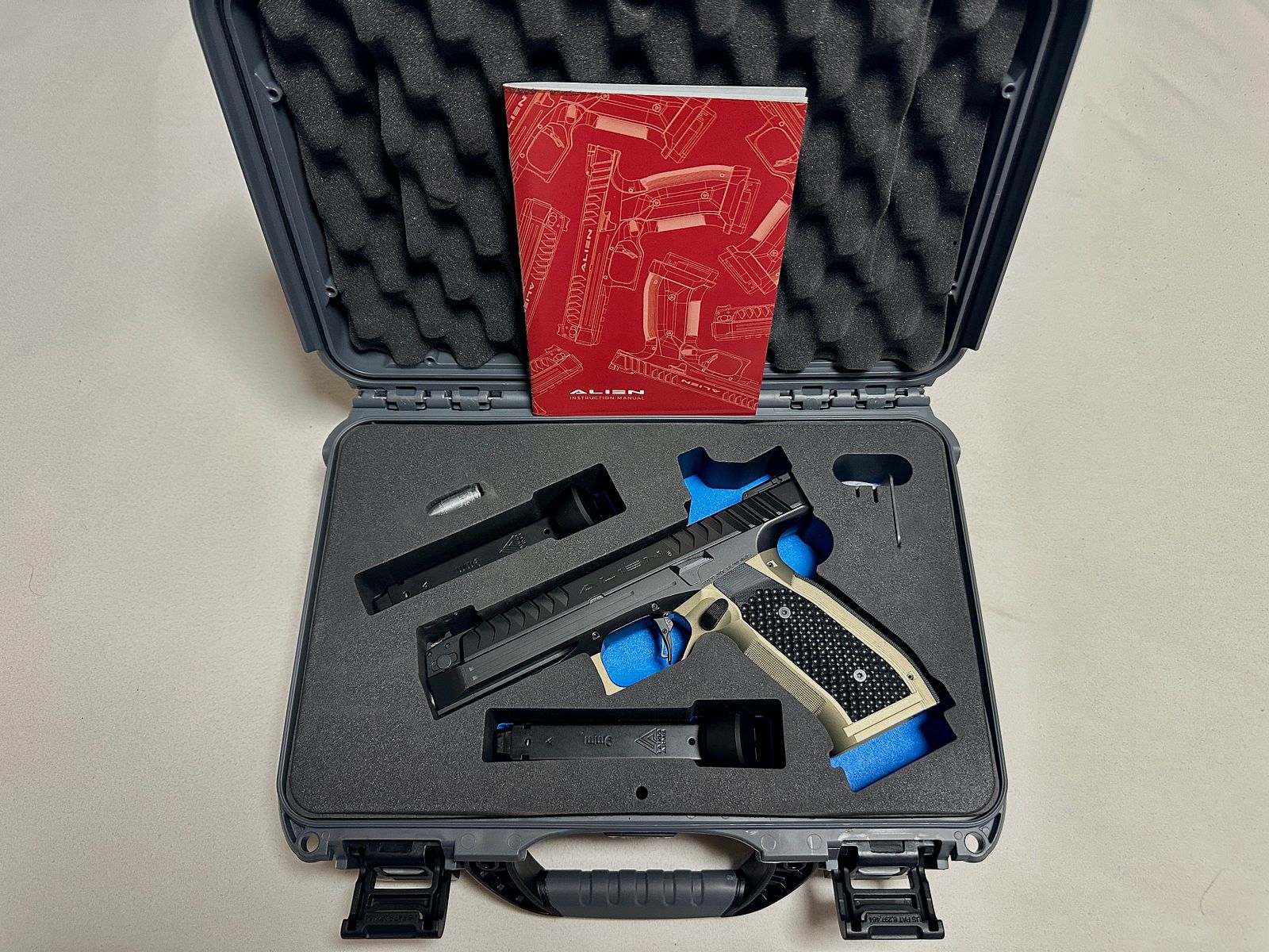 ALIEN Laugo Arms 9mm Para