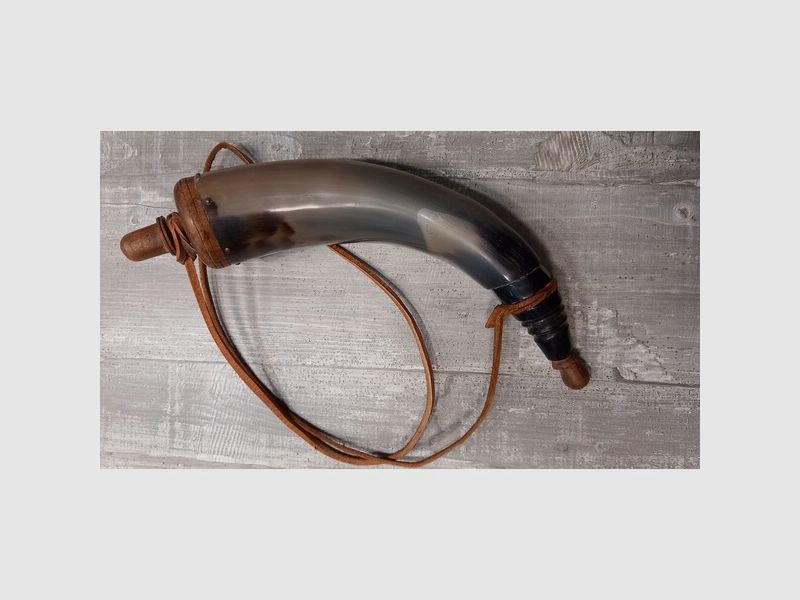 Schwarzpulver-Horn