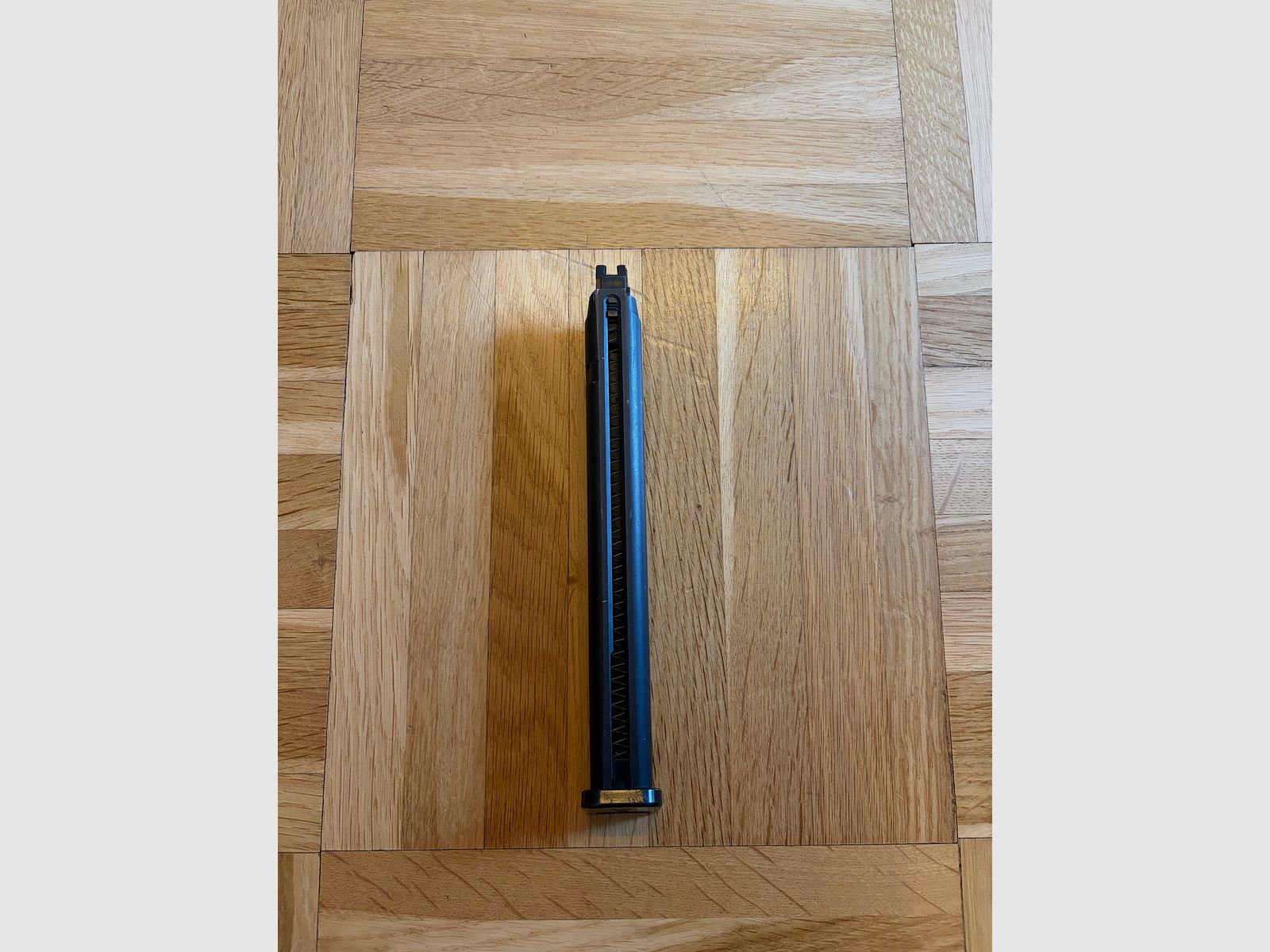 Tokyo Marui Glock 50 Schuss Magazin GBB – Top Zustand