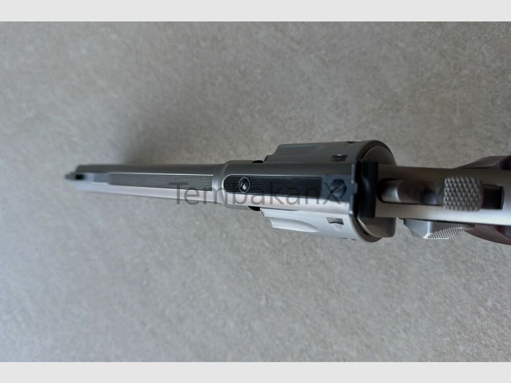 Smith & Wesson 617-2 .22lr