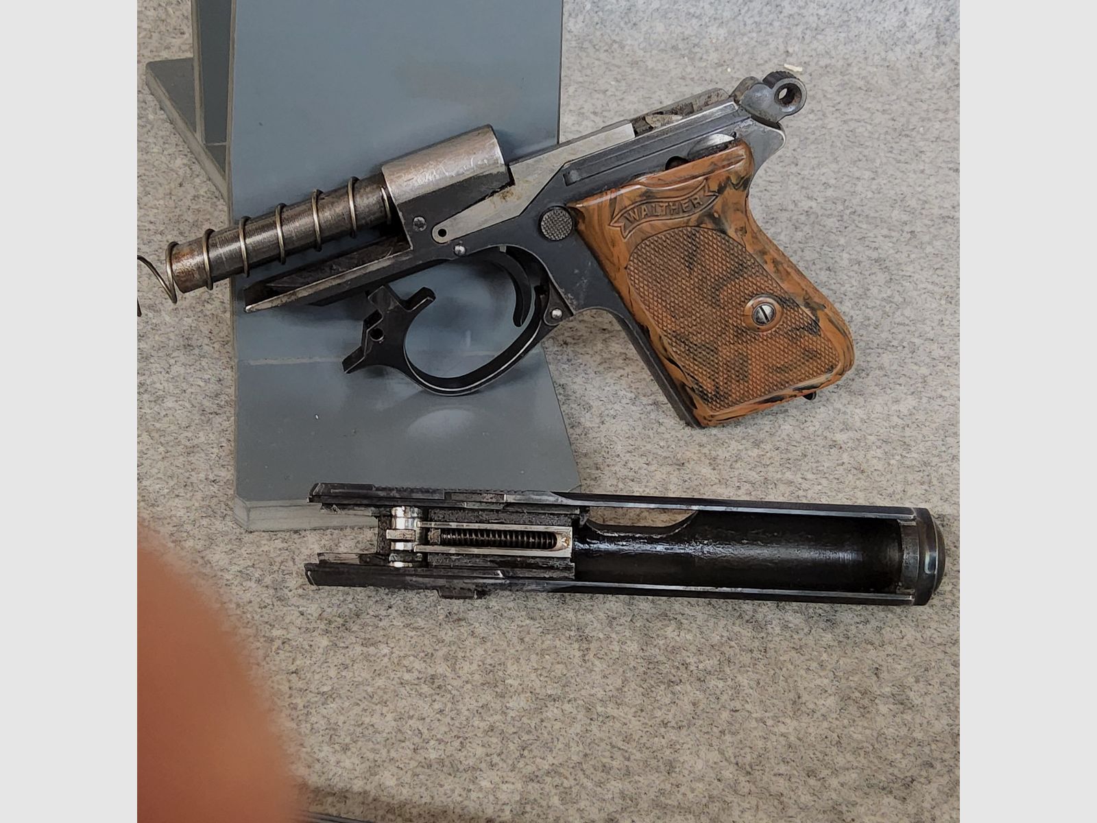 Walther Zella- Mehlis PPK- 90 ° Sicherung